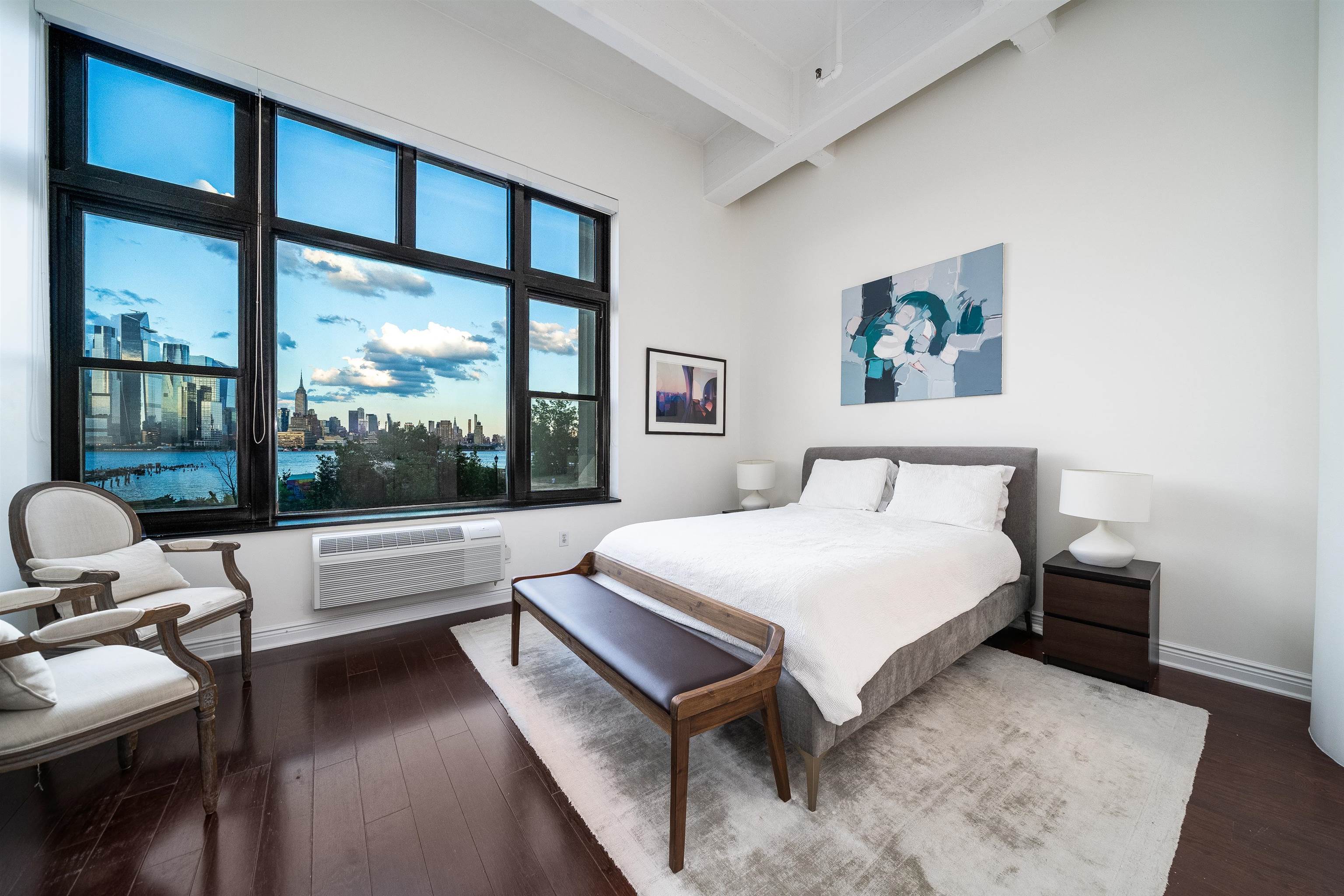 1500 HUDSON ST Unit: 2J