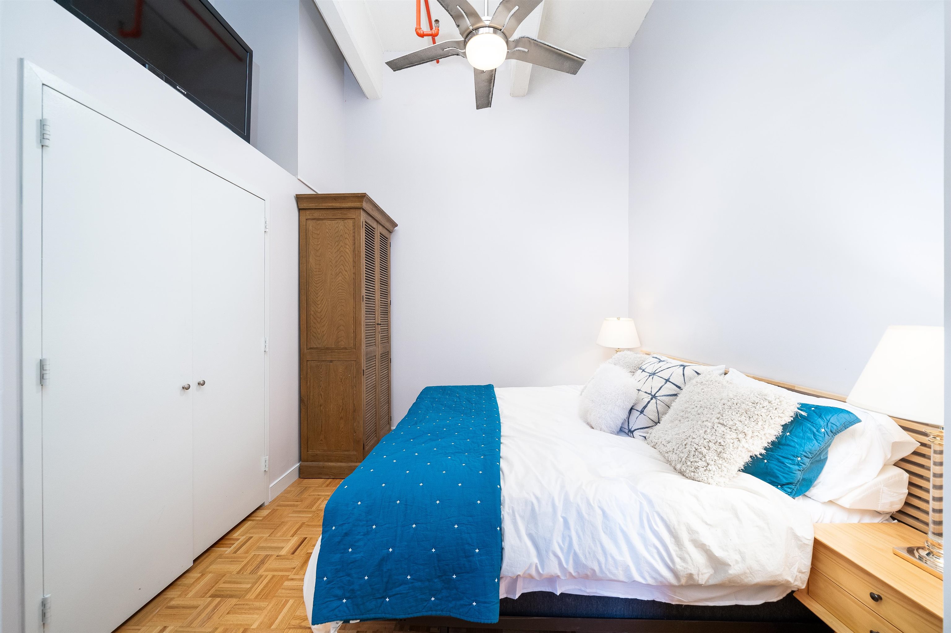 1500 HUDSON ST Unit: R-3T