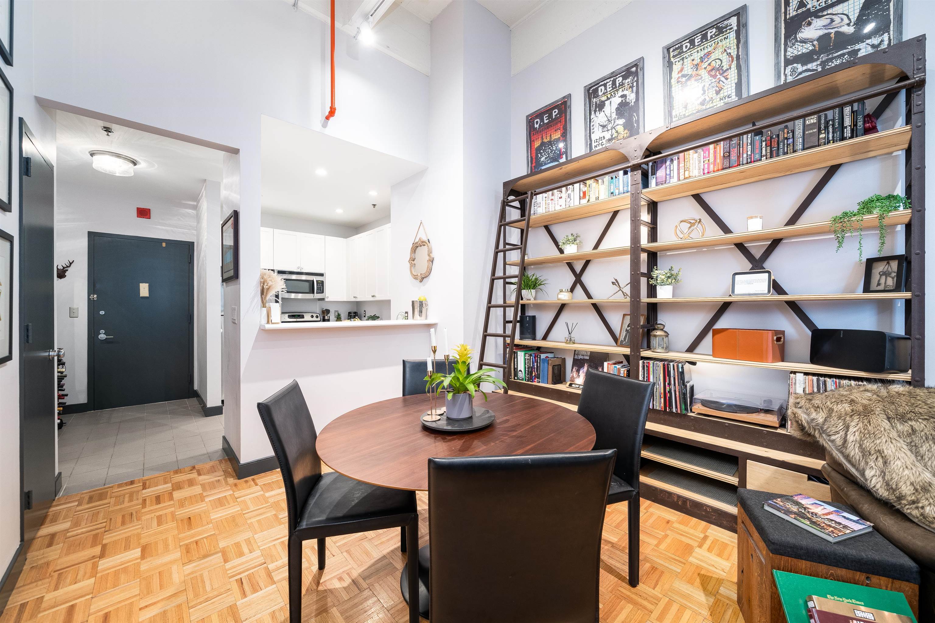 1500 HUDSON ST Unit: R-3T