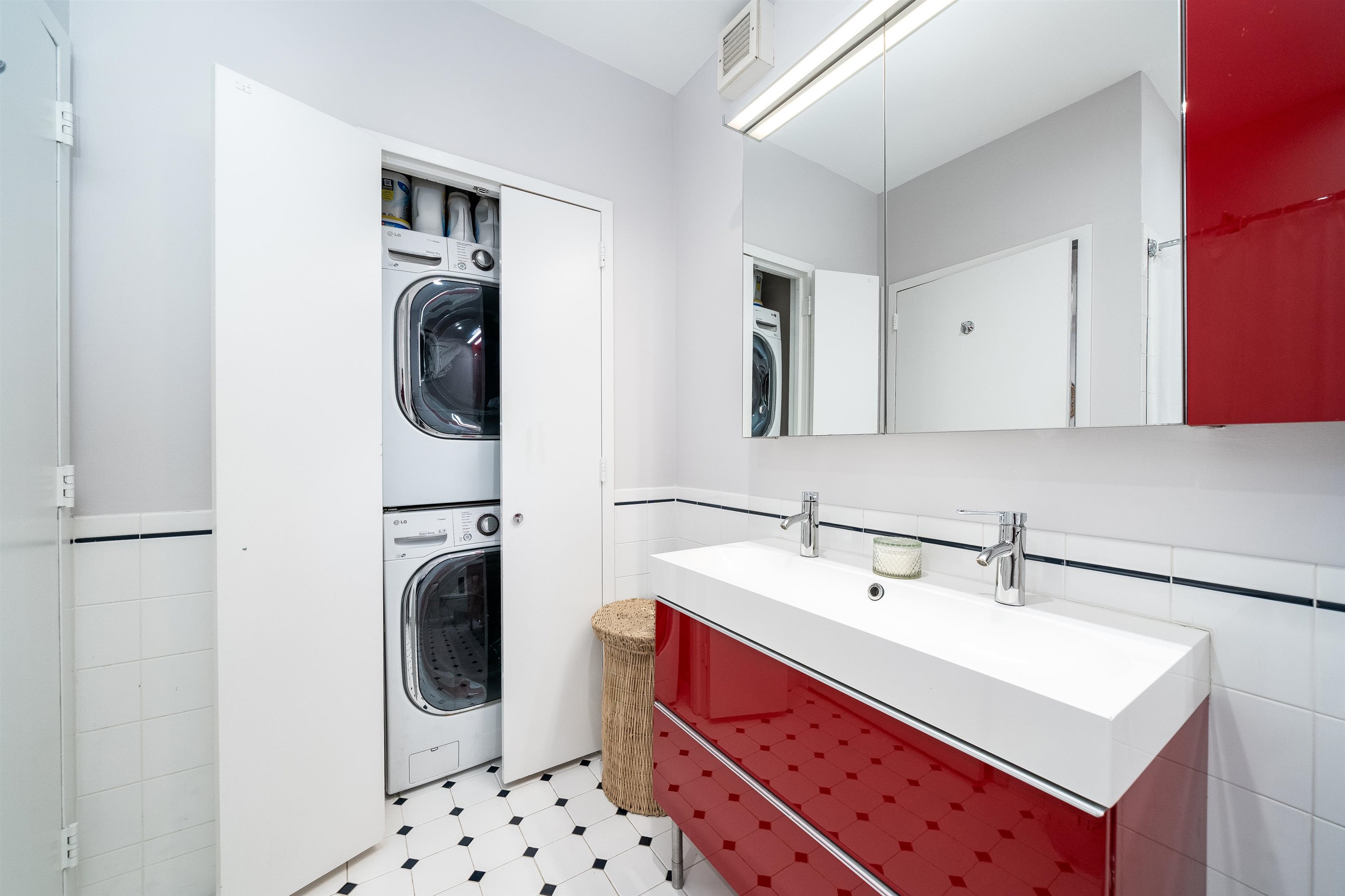 1500 HUDSON ST Unit: R-3T