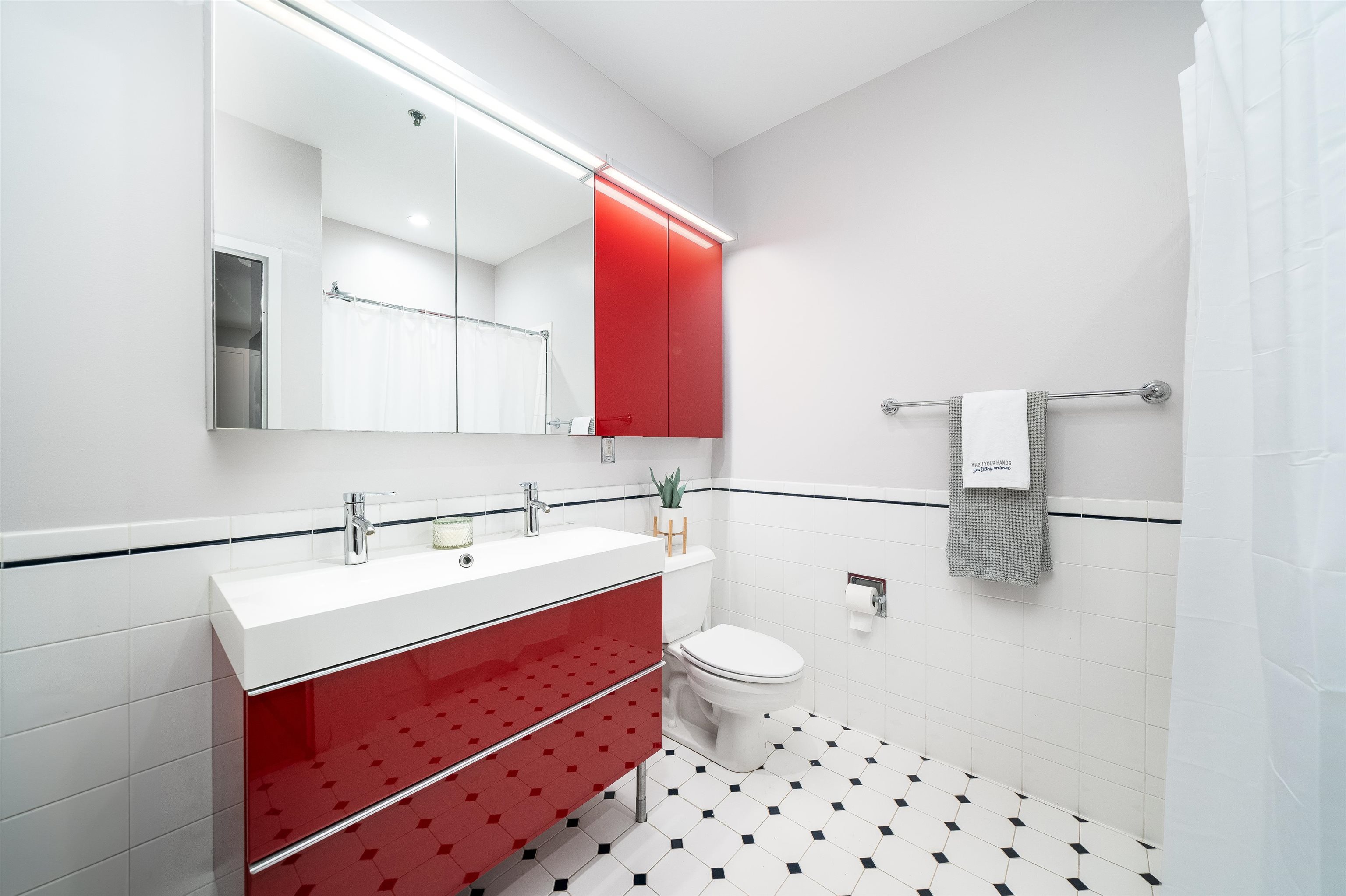 1500 HUDSON ST Unit: R-3T