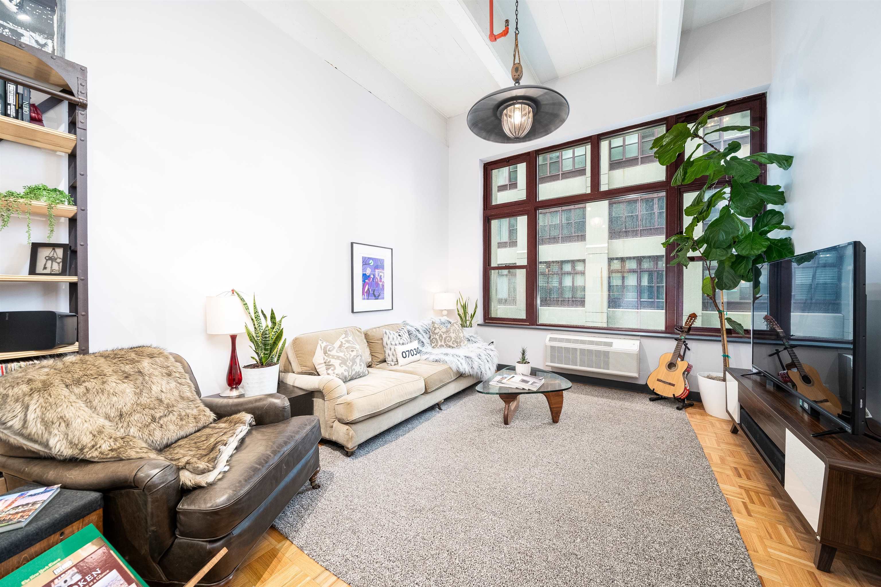 1500 HUDSON ST Unit: R-3T