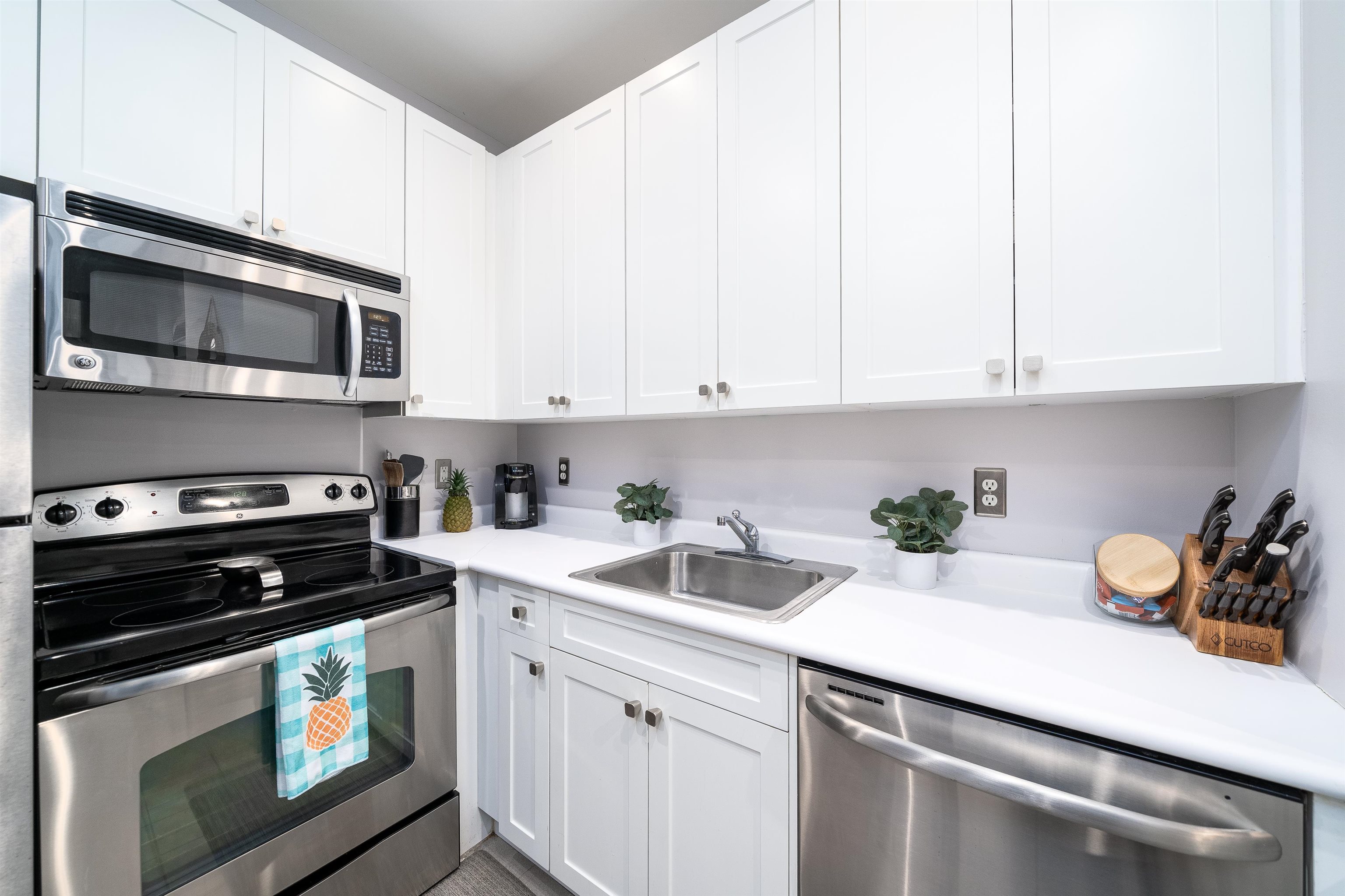 1500 HUDSON ST Unit: R-3T