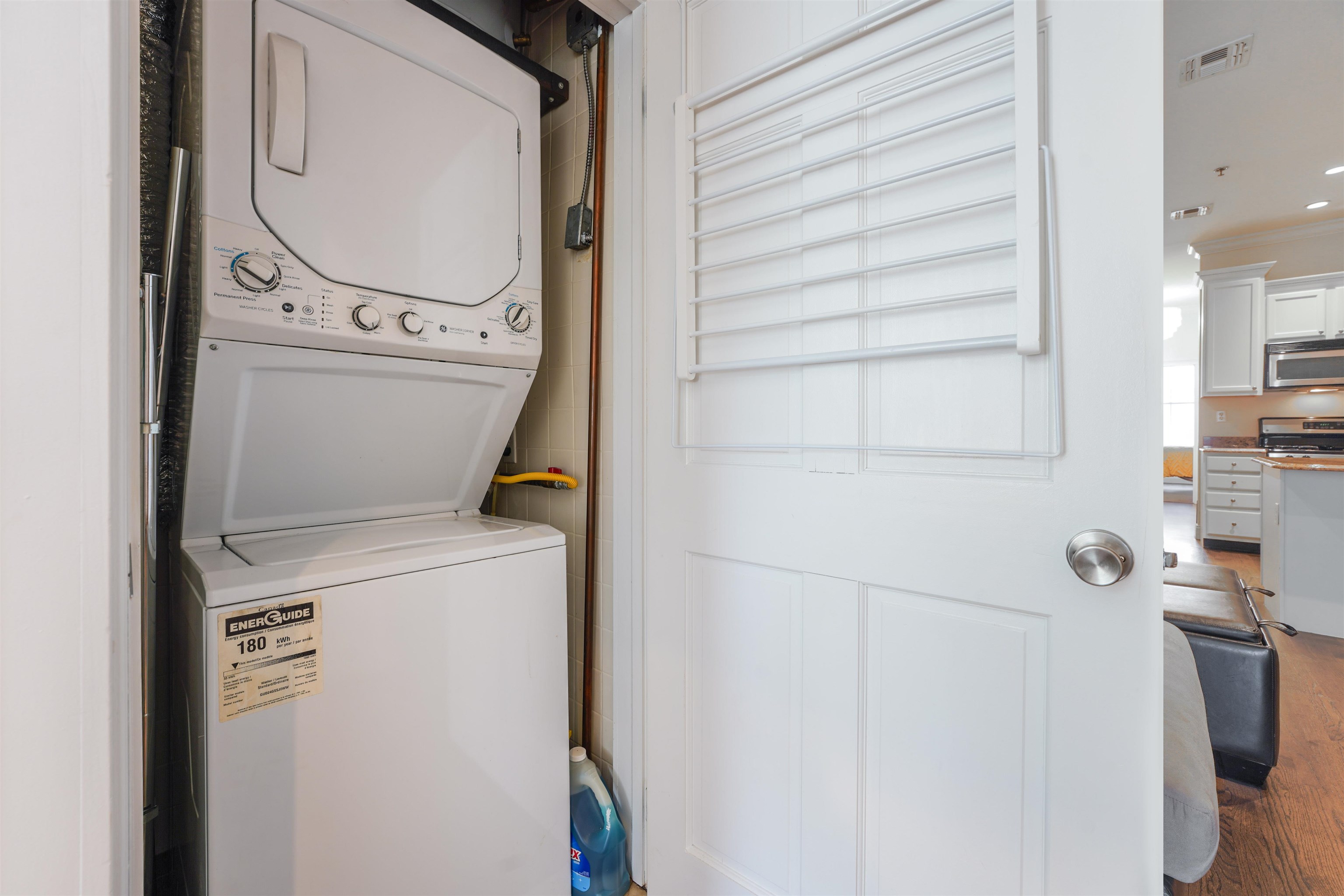 805 WILLOW AVE Unit: 1L