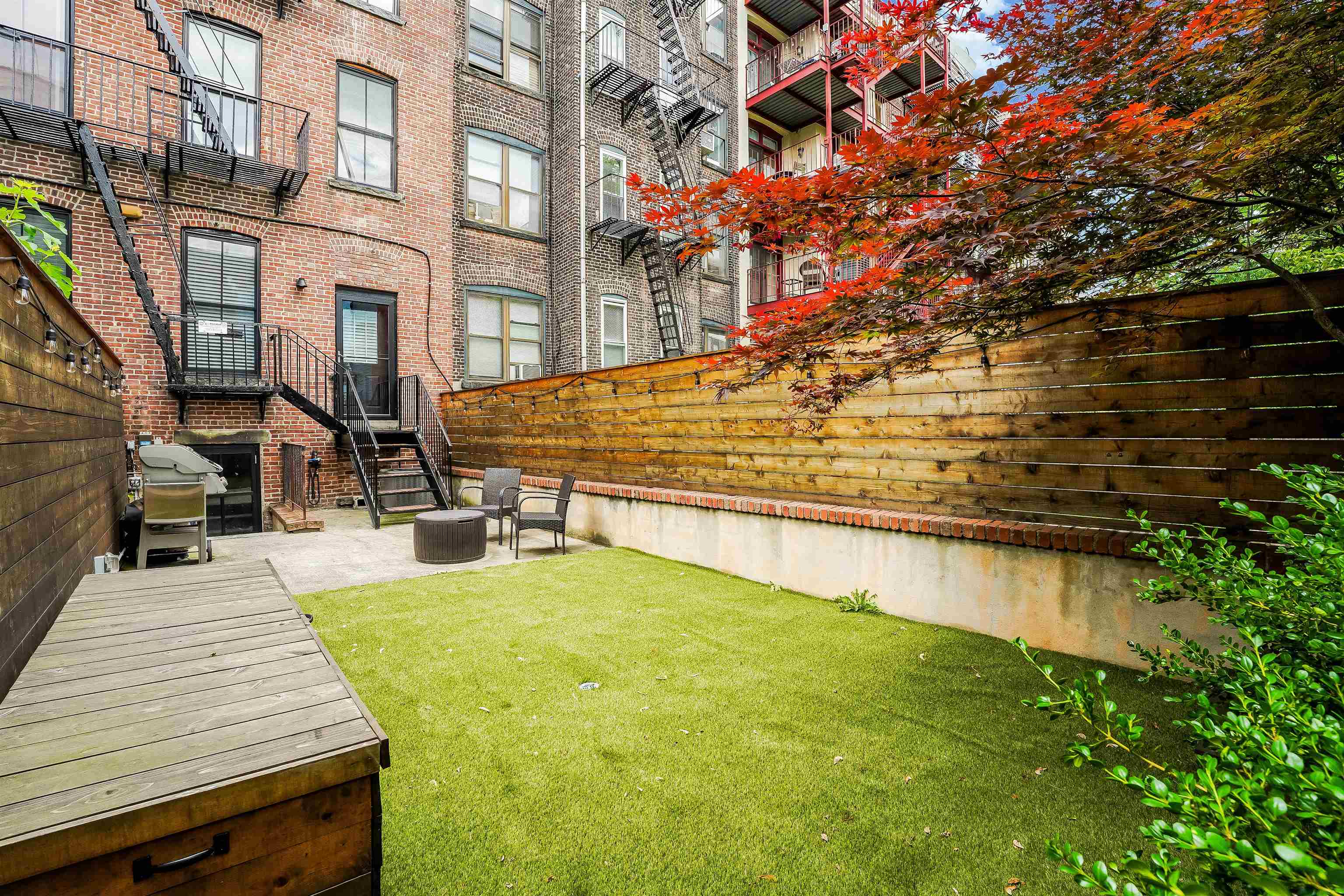 805 WILLOW AVE Unit: 1L