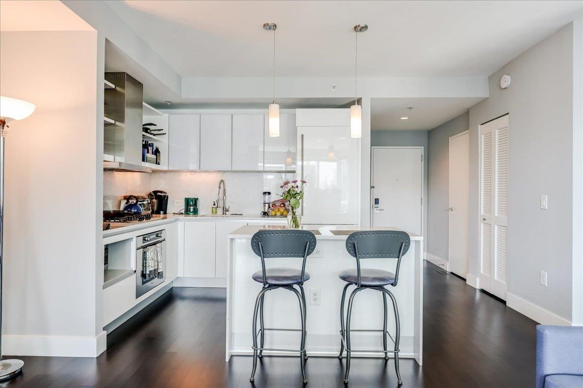 77 HUDSON ST Unit: 1604