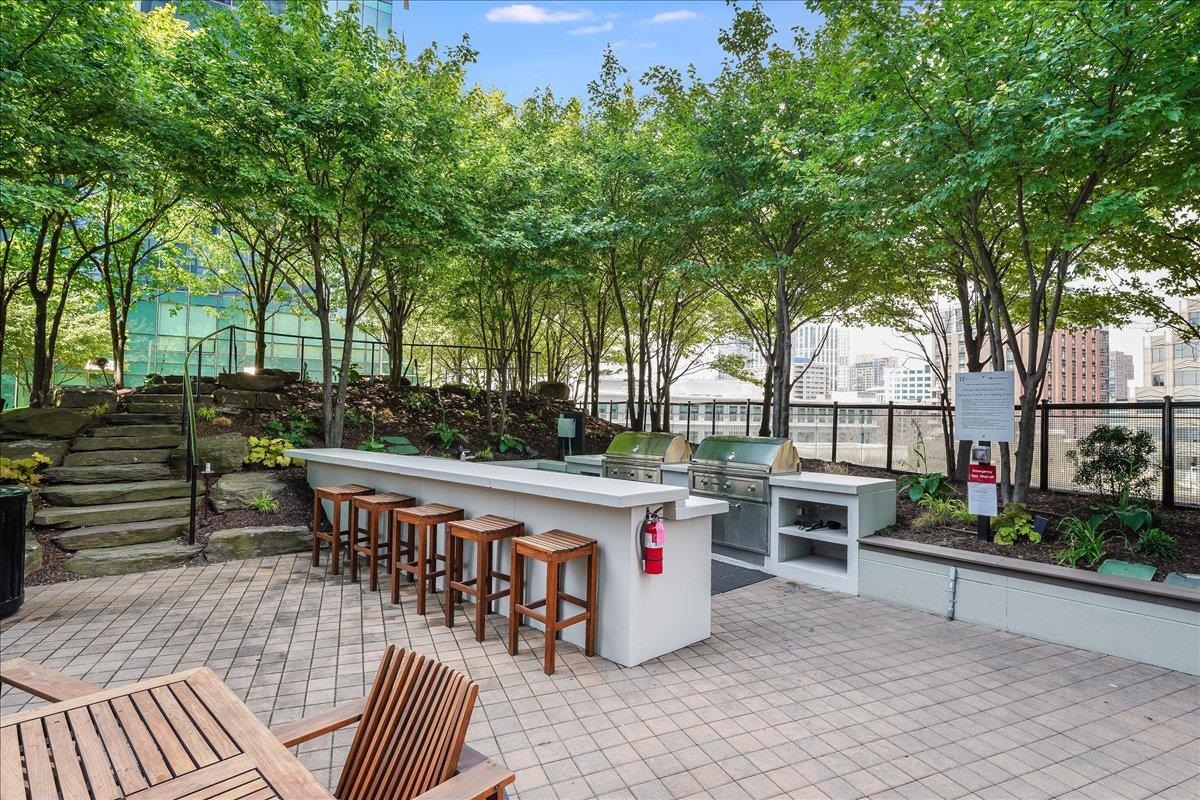 77 HUDSON ST Unit: 1604