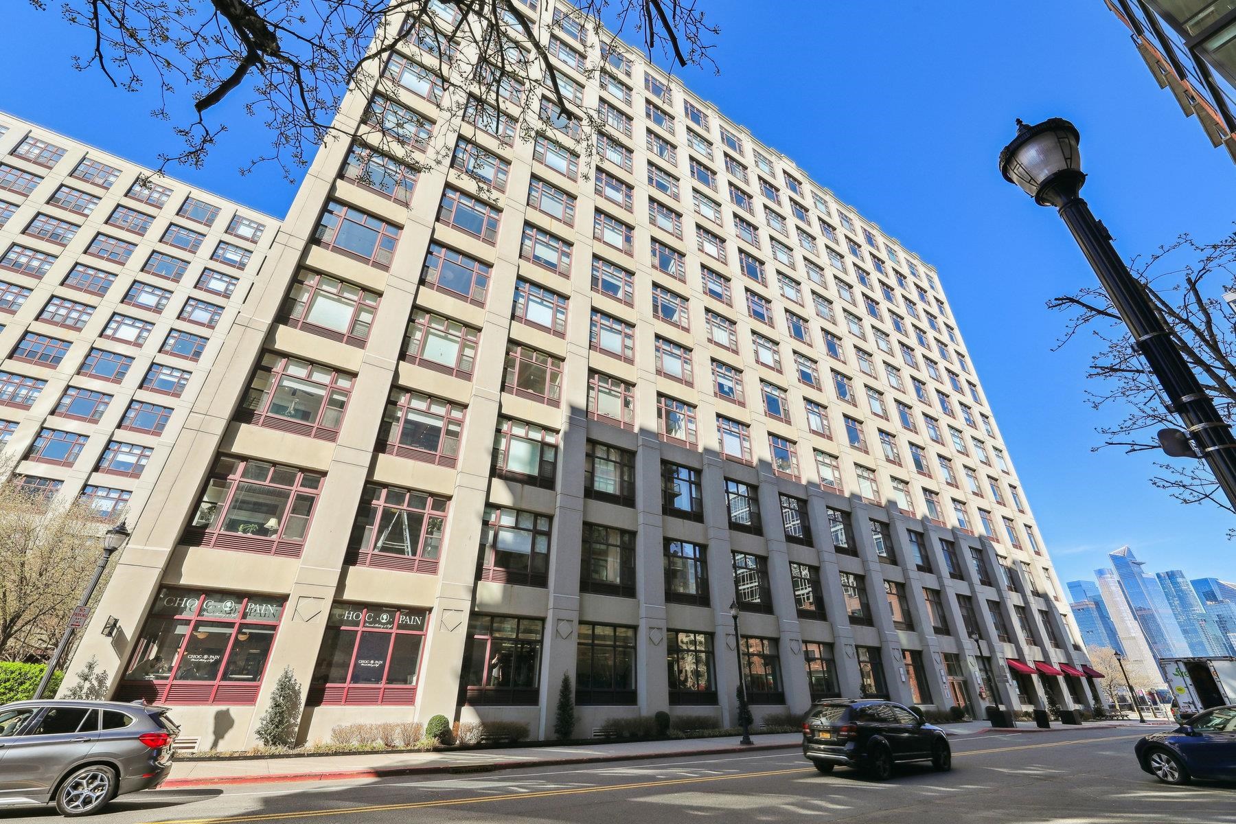 1500 HUDSON ST Unit: 3D