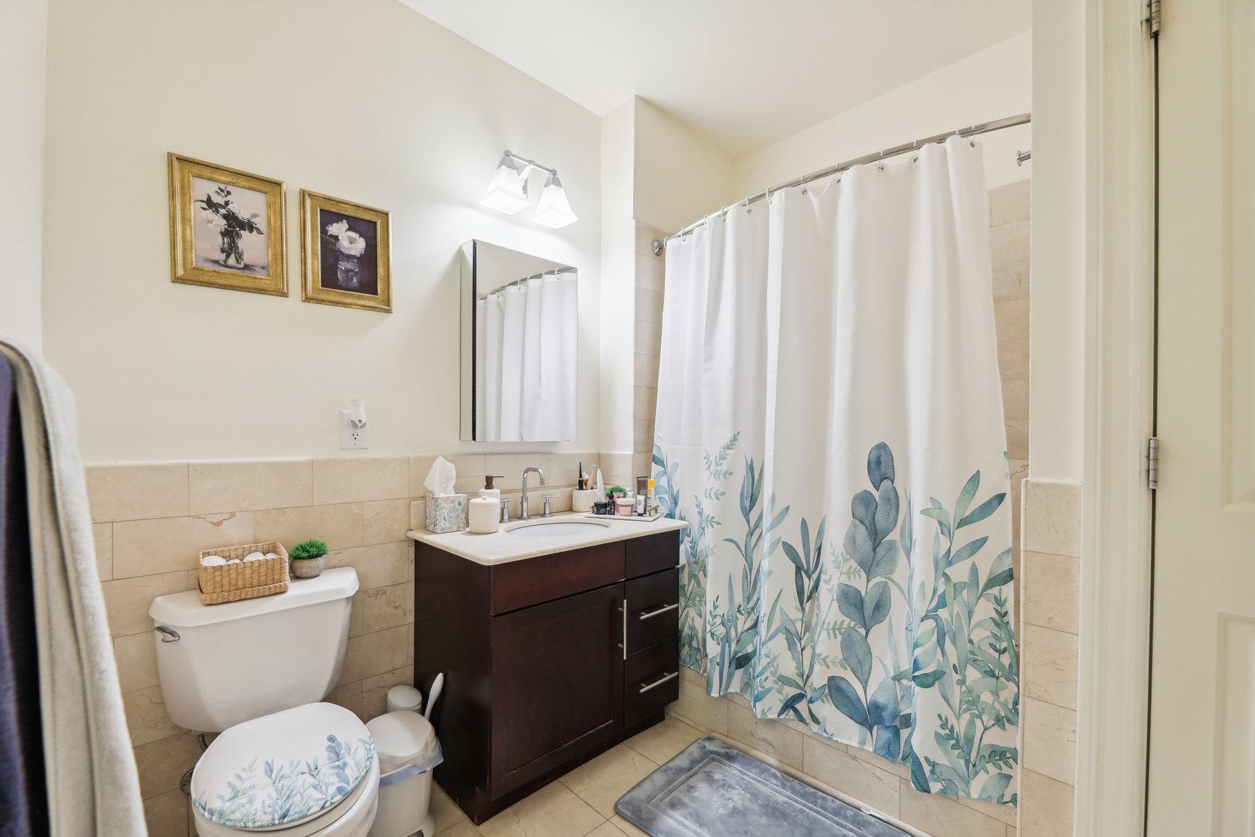 1500 HUDSON ST Unit: 3D