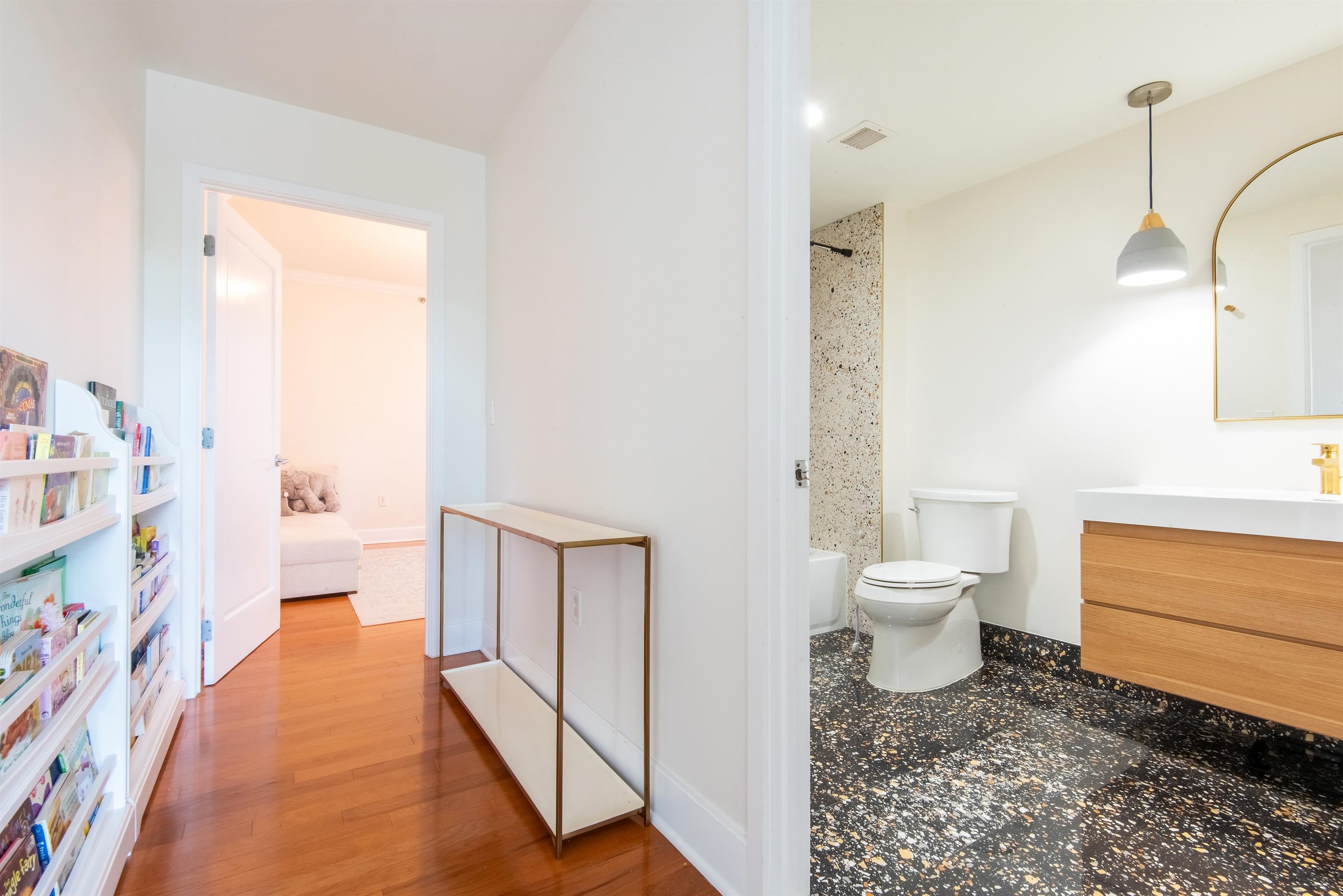 1025 MAXWELL LANE Unit: 506