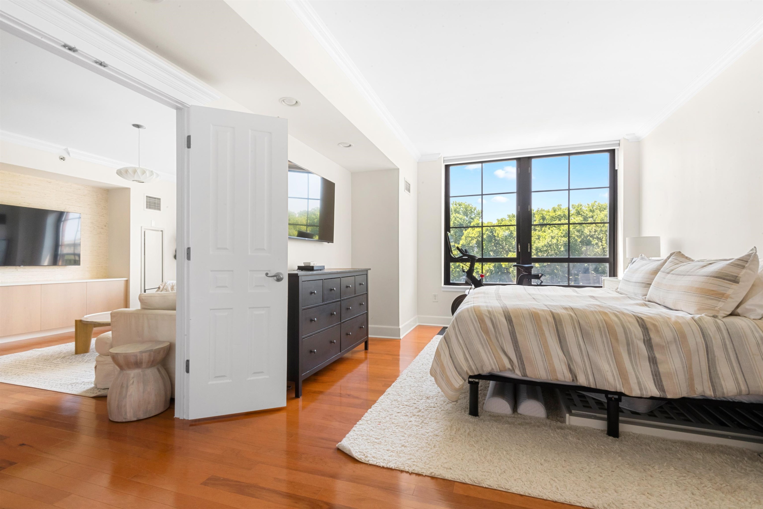 1025 MAXWELL LANE Unit: 506