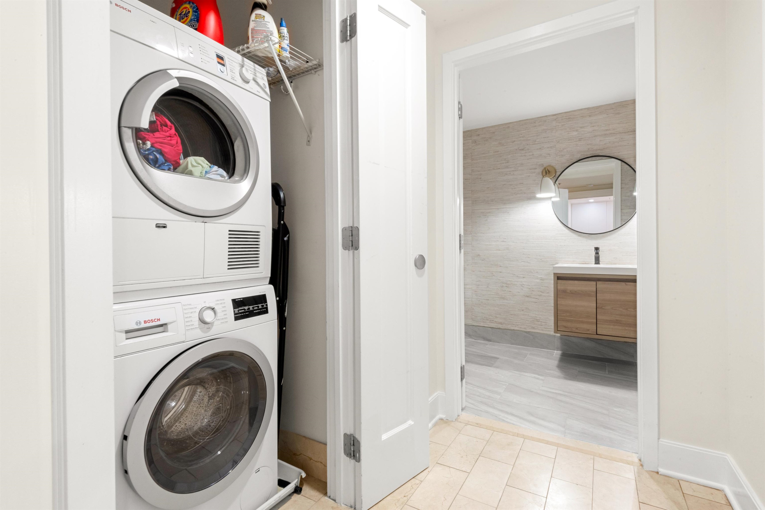 1025 MAXWELL LANE Unit: 506