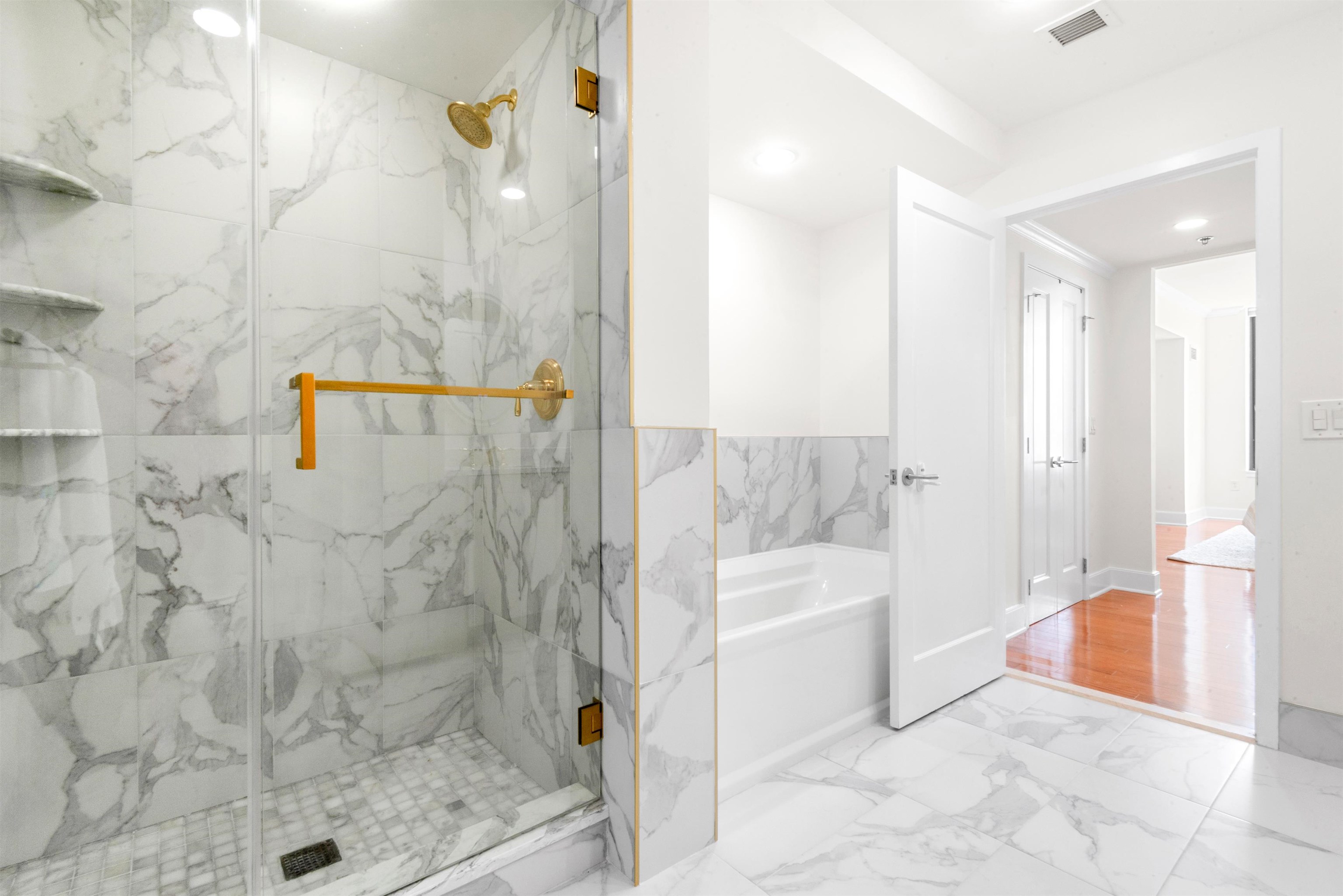 1025 MAXWELL LANE Unit: 506