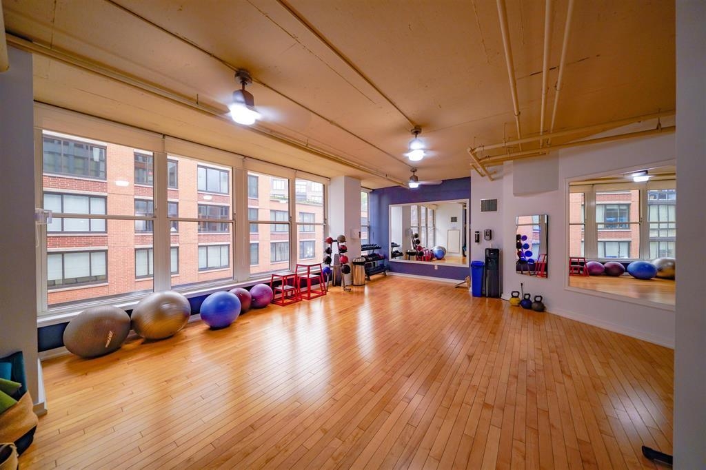 1025 MAXWELL LANE Unit: 506