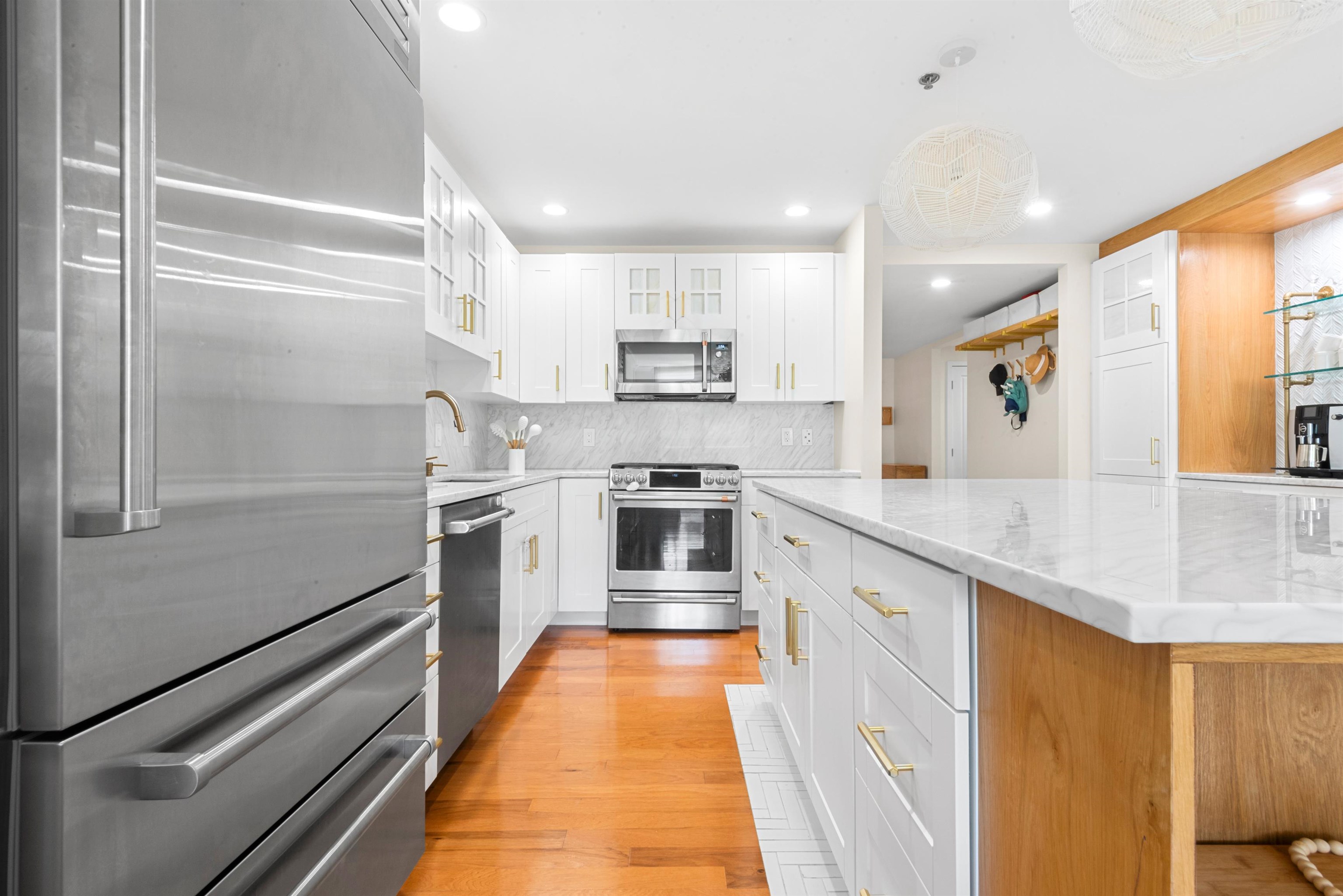 1025 MAXWELL LANE Unit: 506