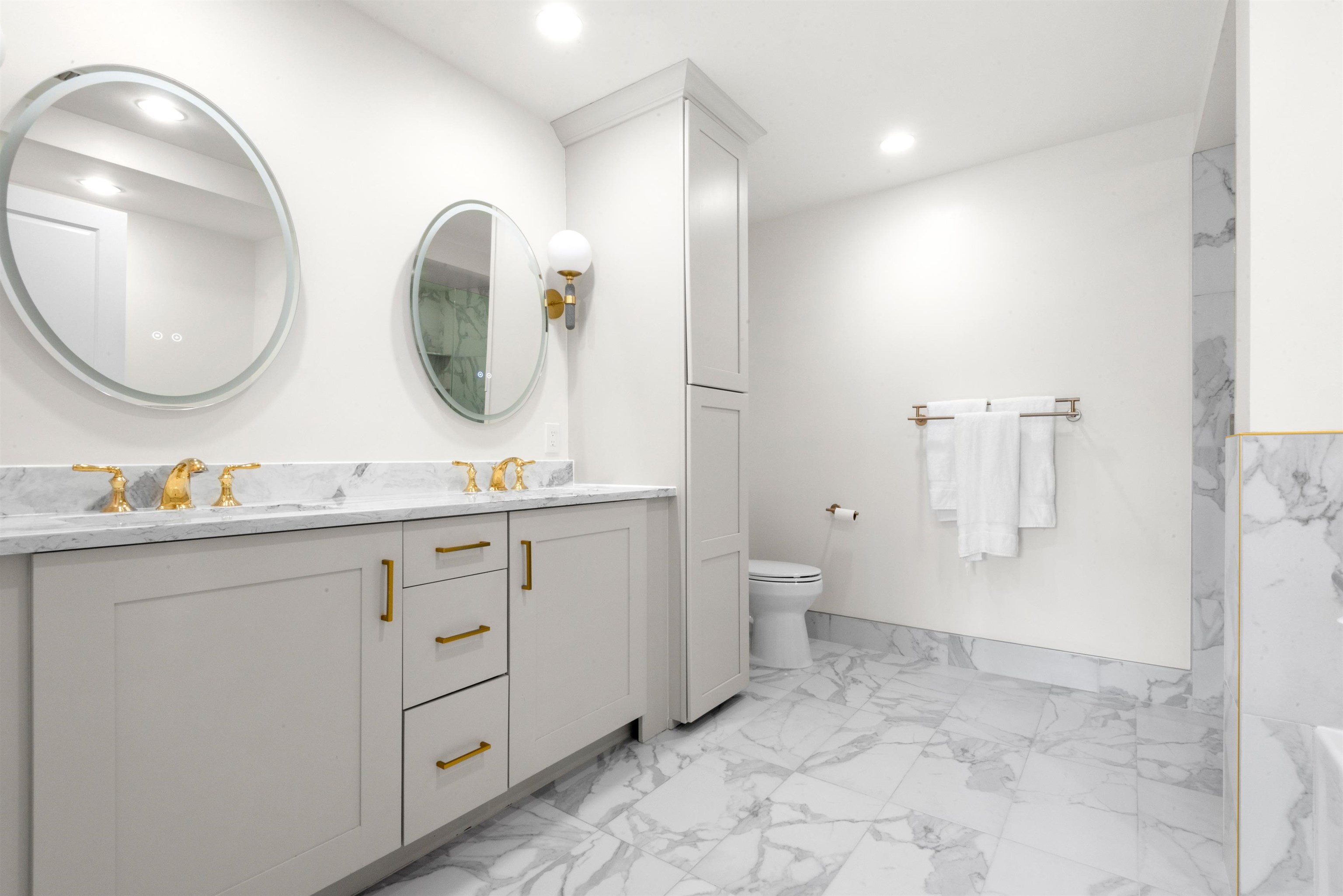 1025 MAXWELL LANE Unit: 506