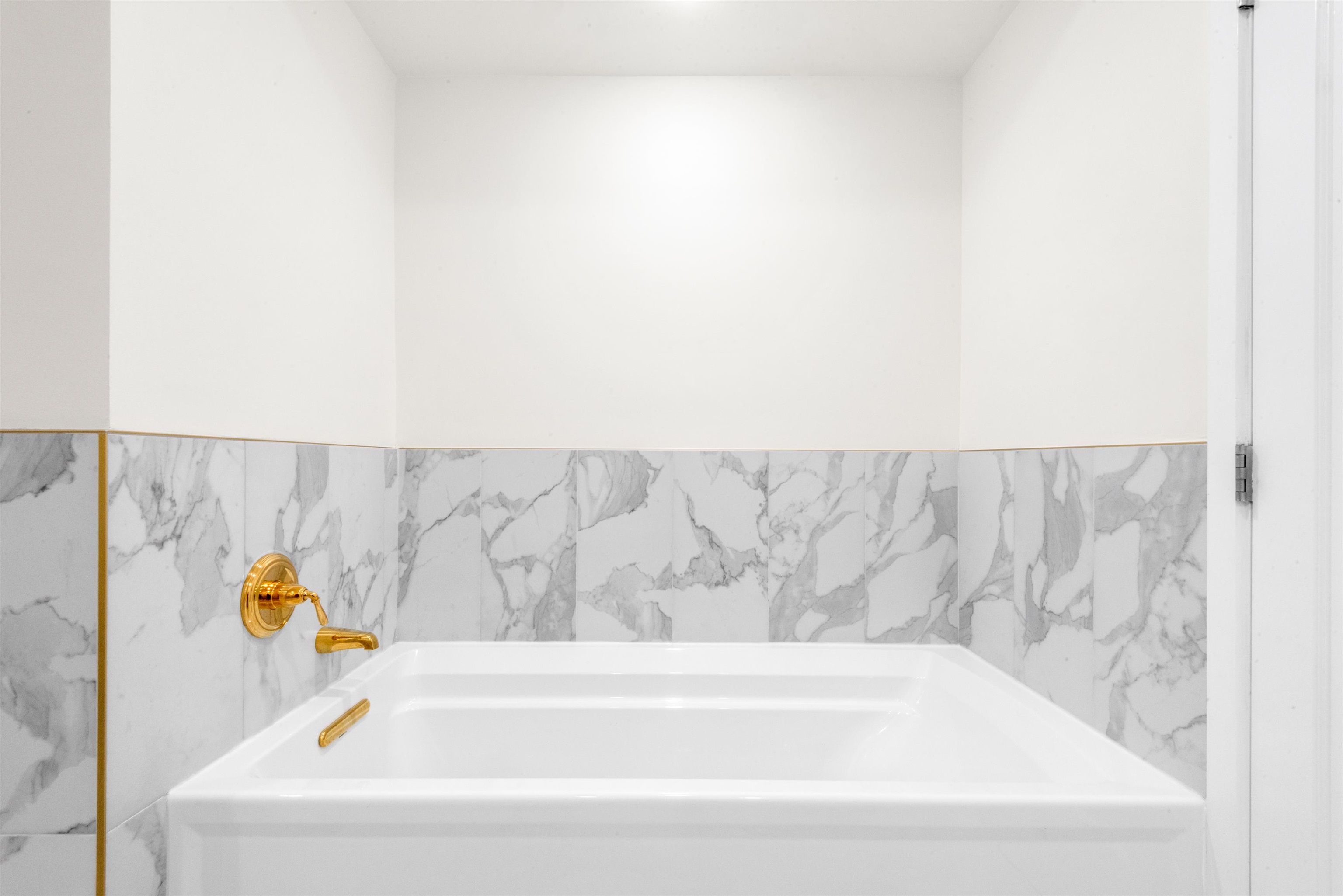 1025 MAXWELL LANE Unit: 506