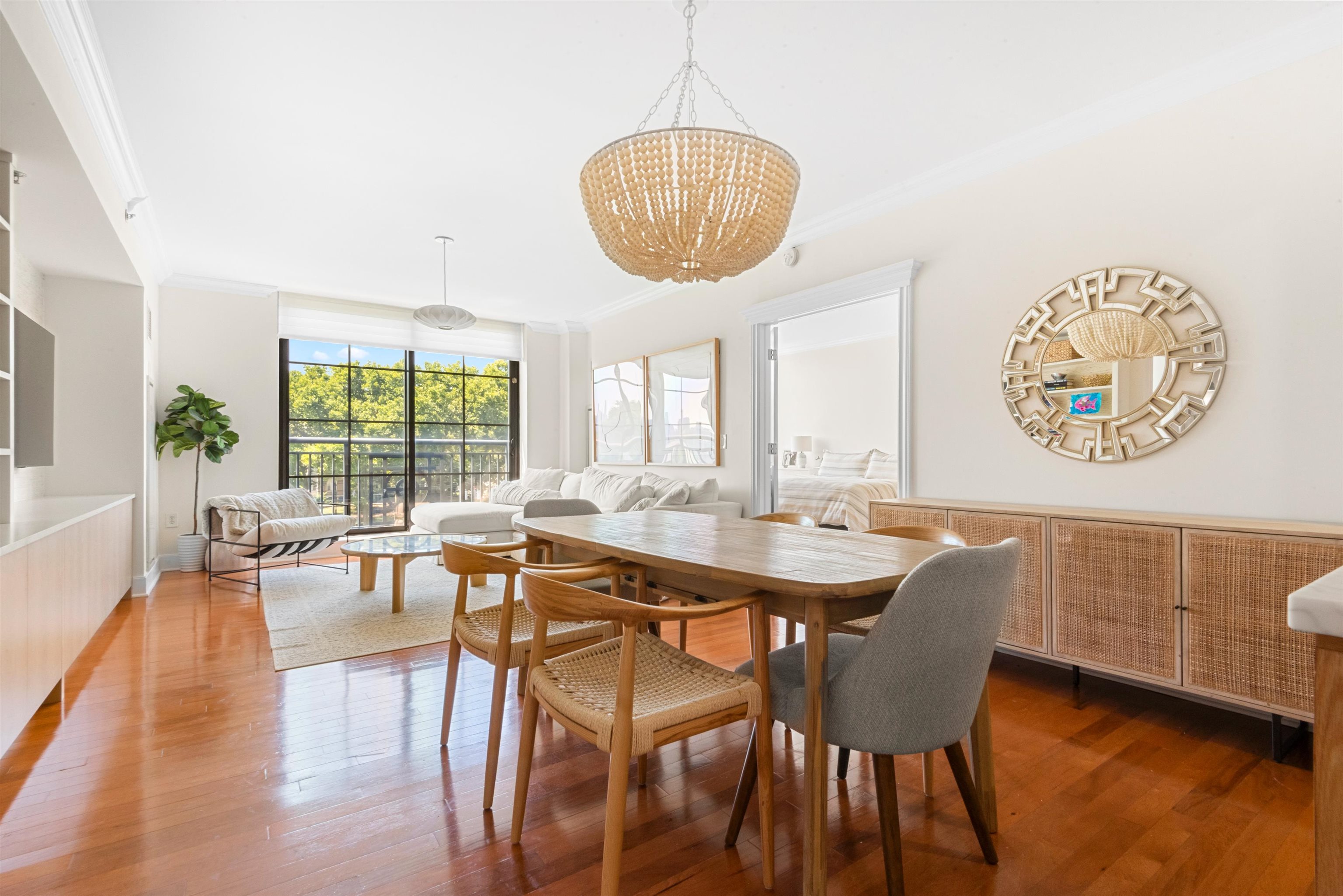 1025 MAXWELL LANE Unit: 506