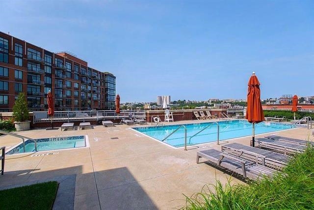 1025 MAXWELL LANE Unit: 506