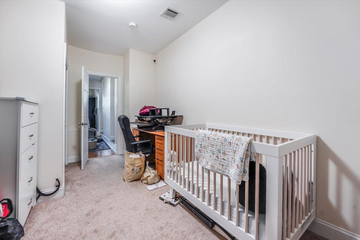 209 PARK AVE Unit: 3