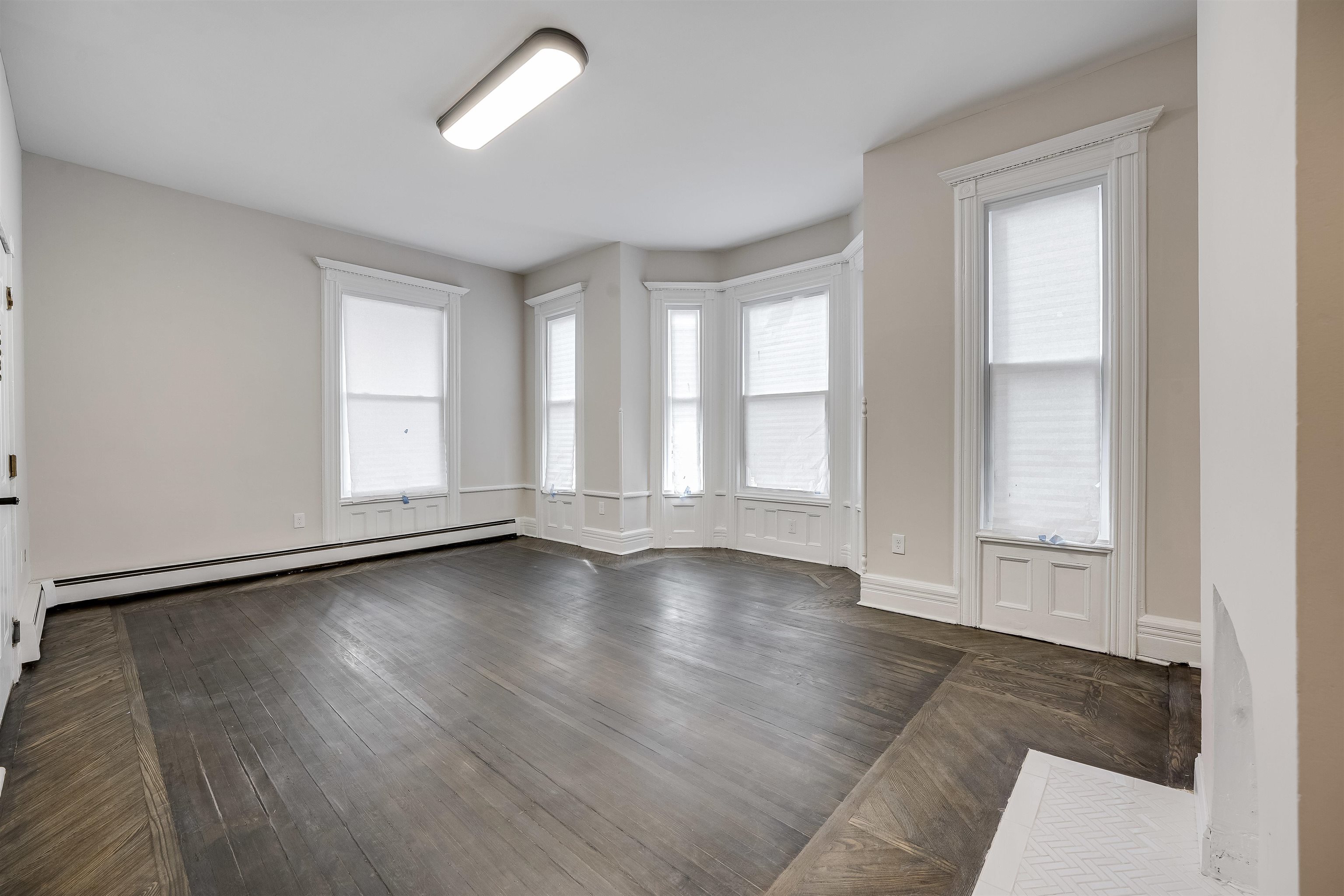 486 BRAMHALL AVE