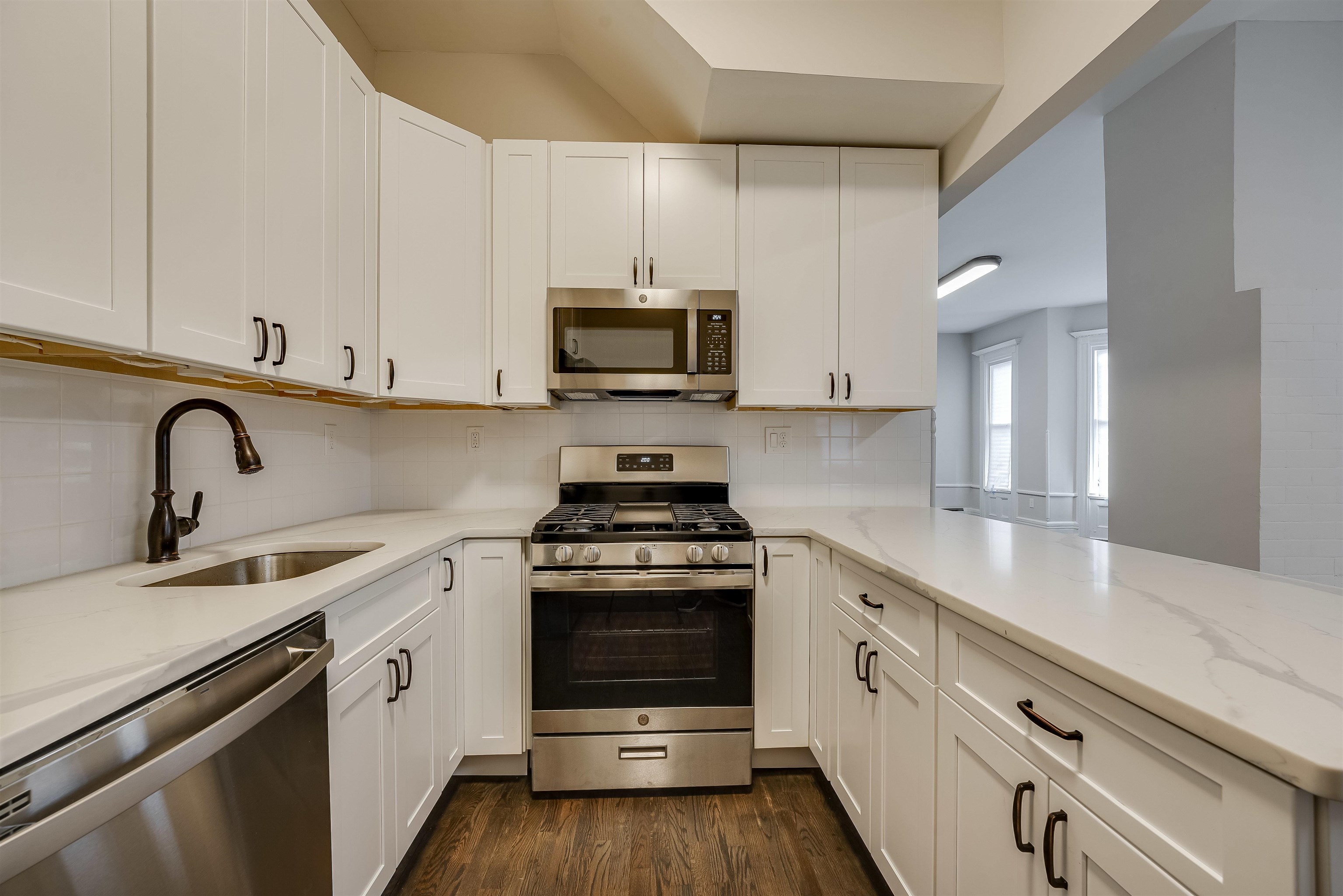 486 BRAMHALL AVE