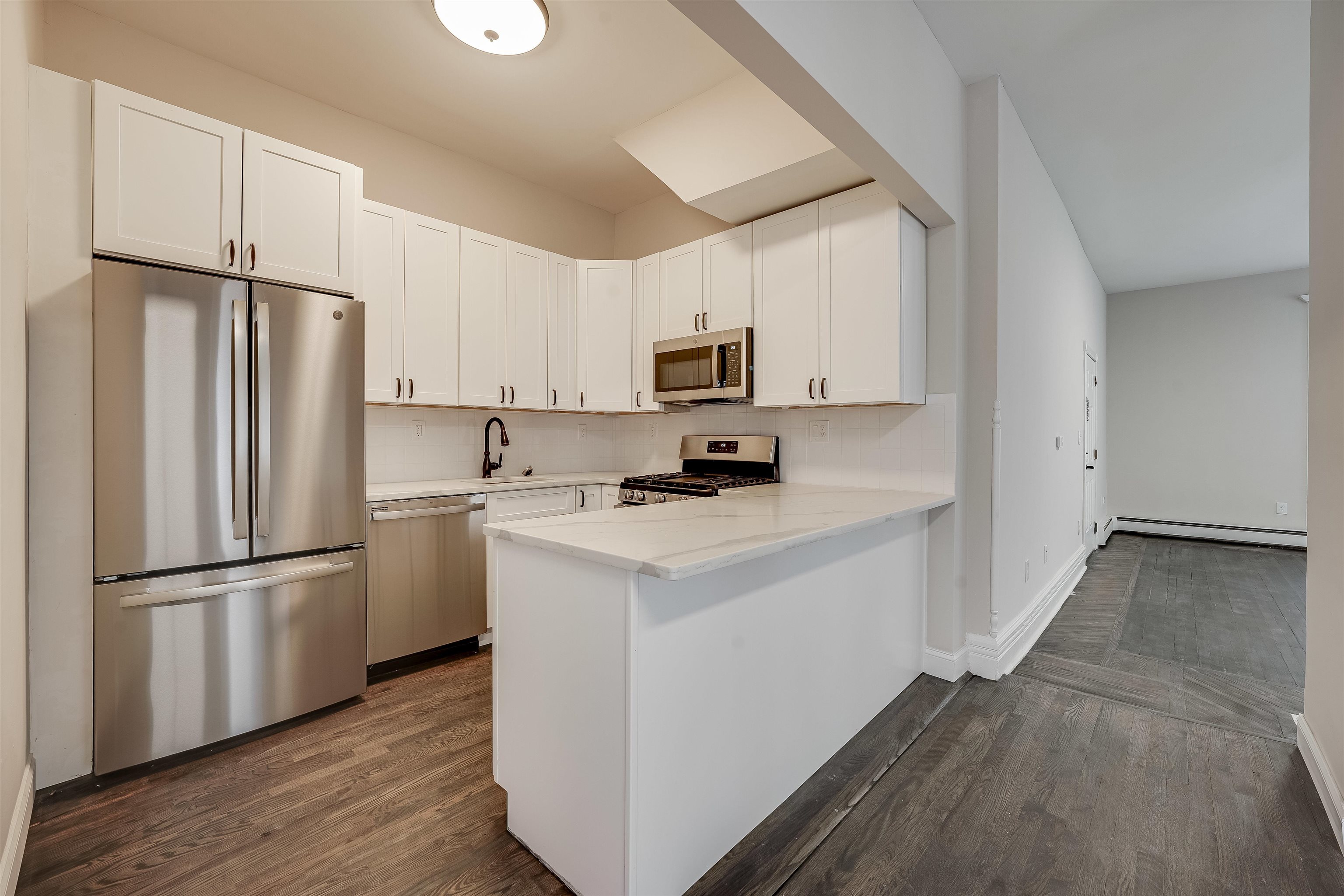 486 BRAMHALL AVE