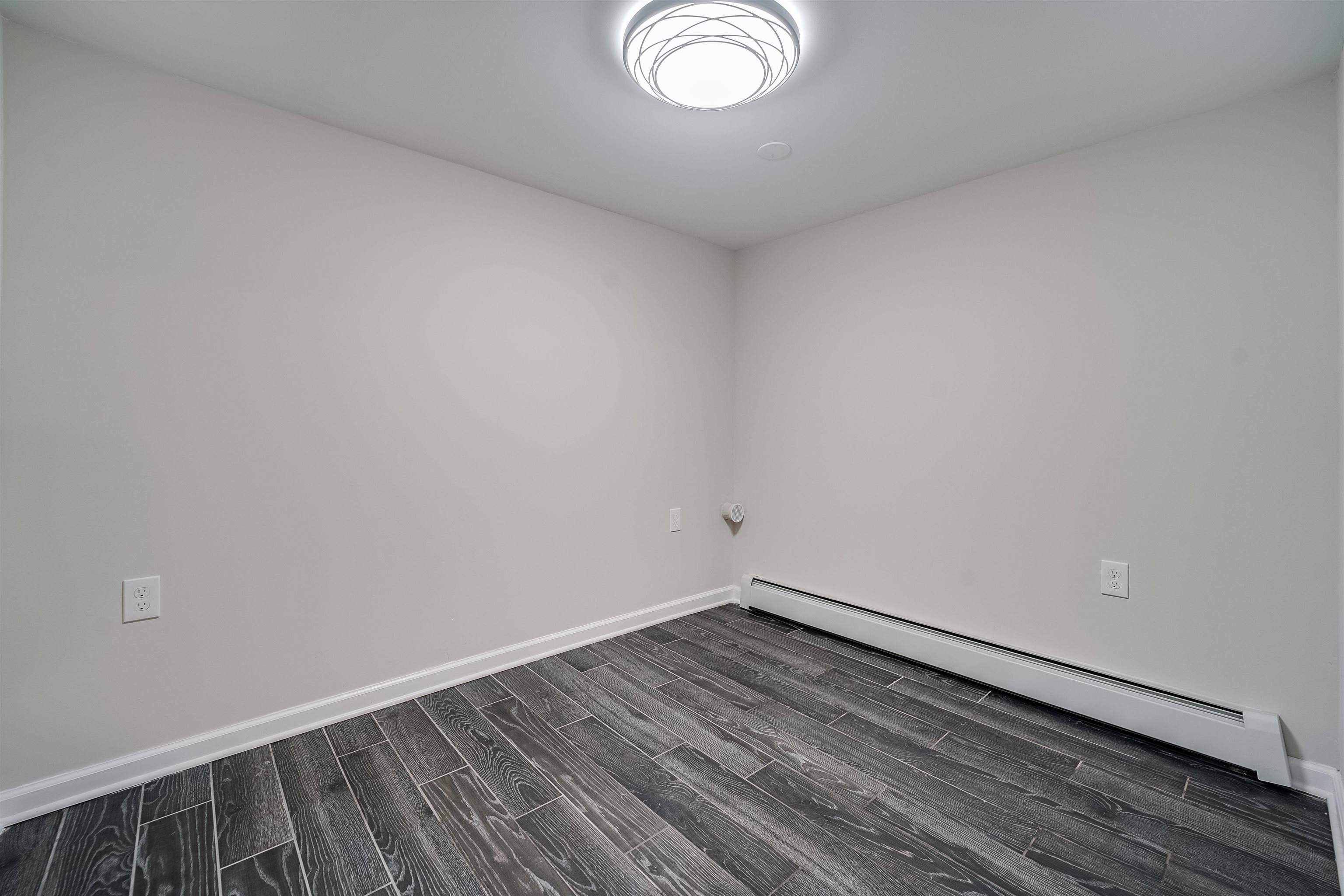 486 BRAMHALL AVE