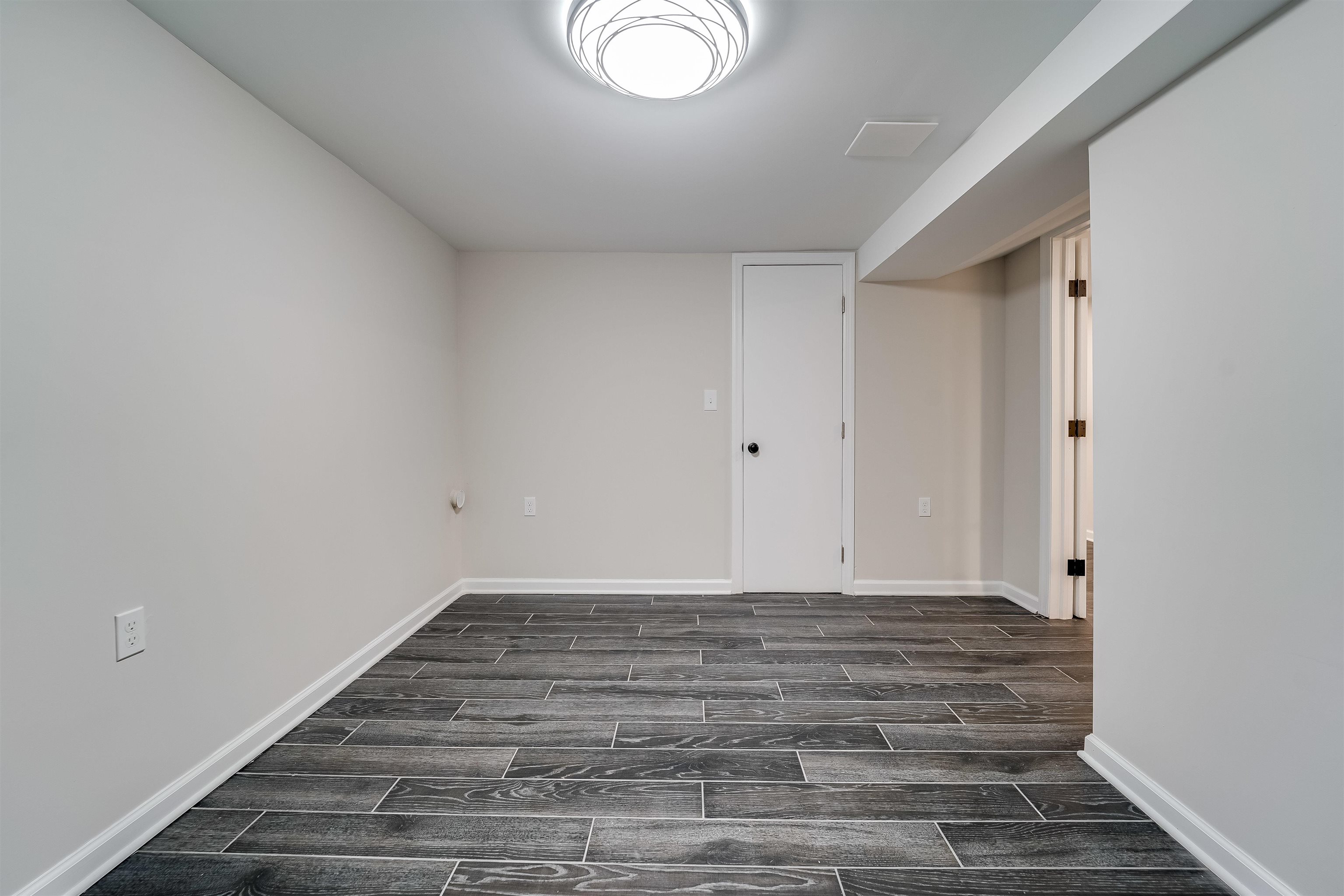 486 BRAMHALL AVE