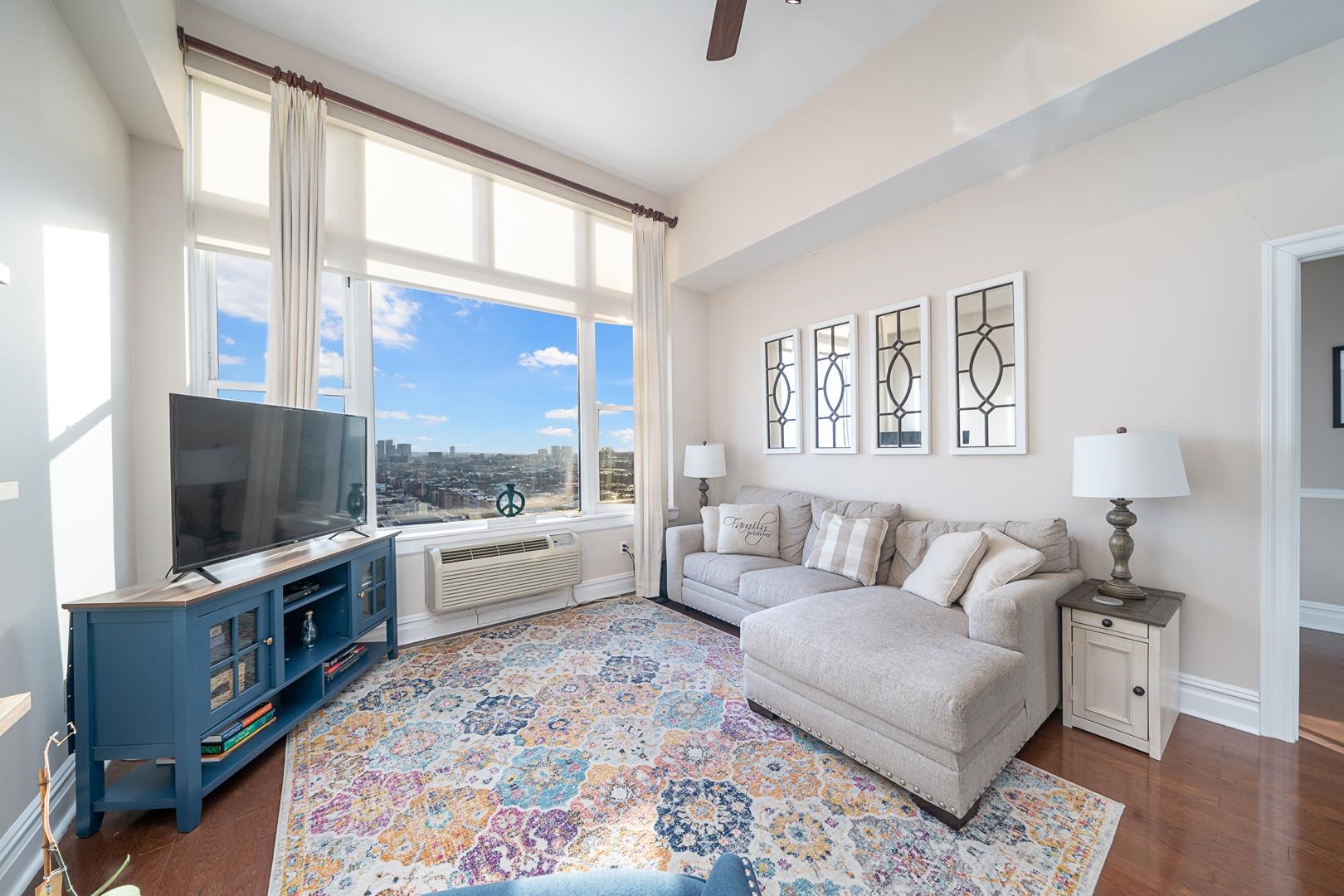 1500 HUDSON ST Unit: 12M