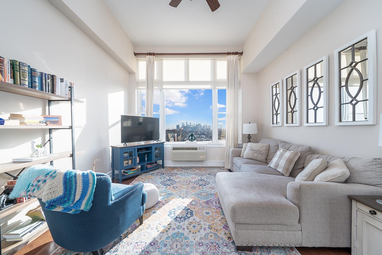 1500 HUDSON ST Unit: 12M