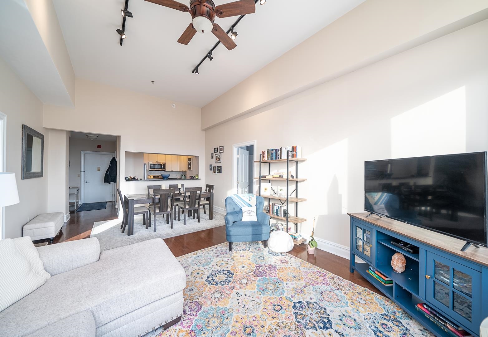 1500 HUDSON ST Unit: 12M