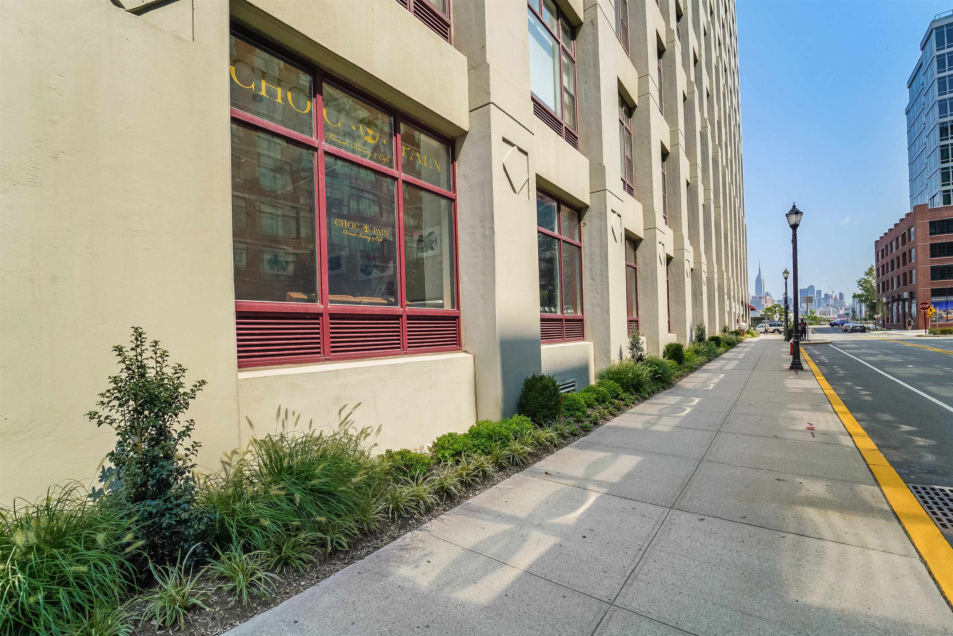 1500 HUDSON ST Unit: 12M
