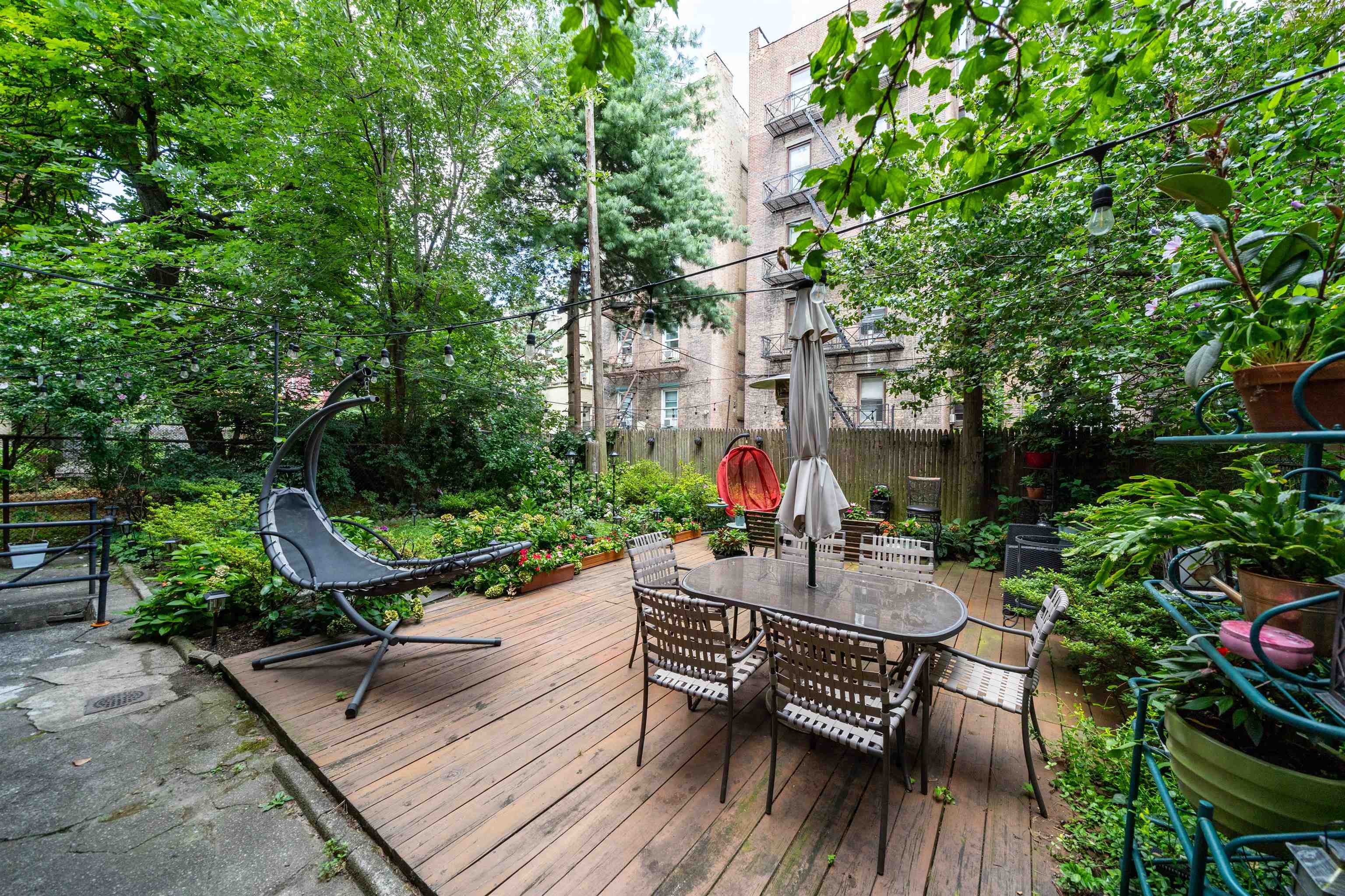 1011 WILLOW AVE Unit: 2B