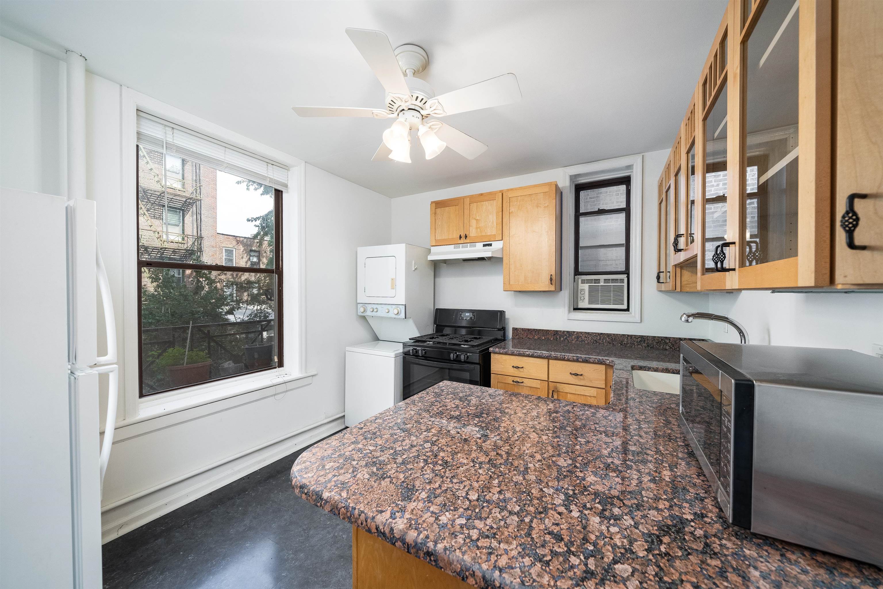1011 WILLOW AVE Unit: 2B