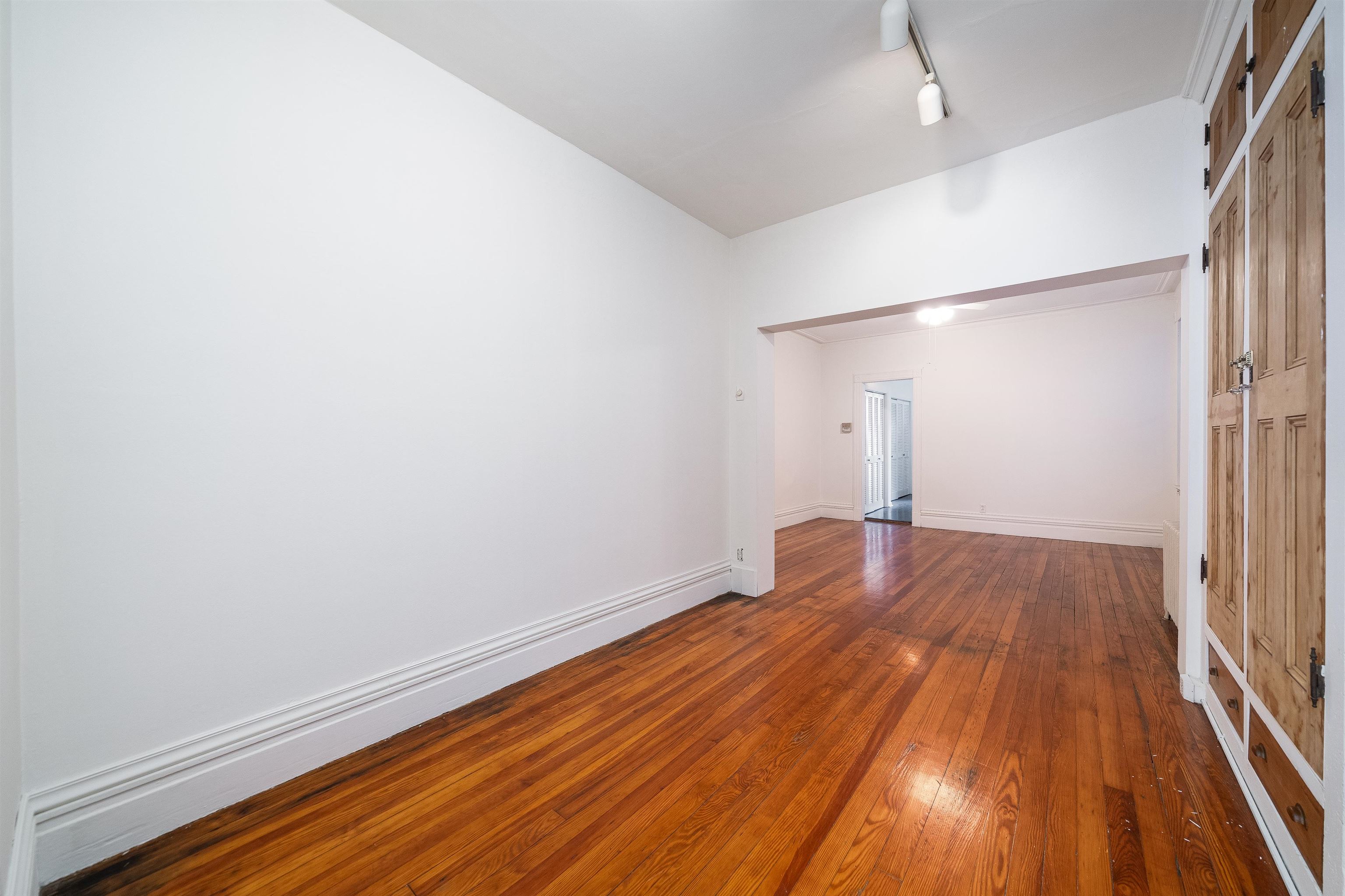1011 WILLOW AVE Unit: 2B