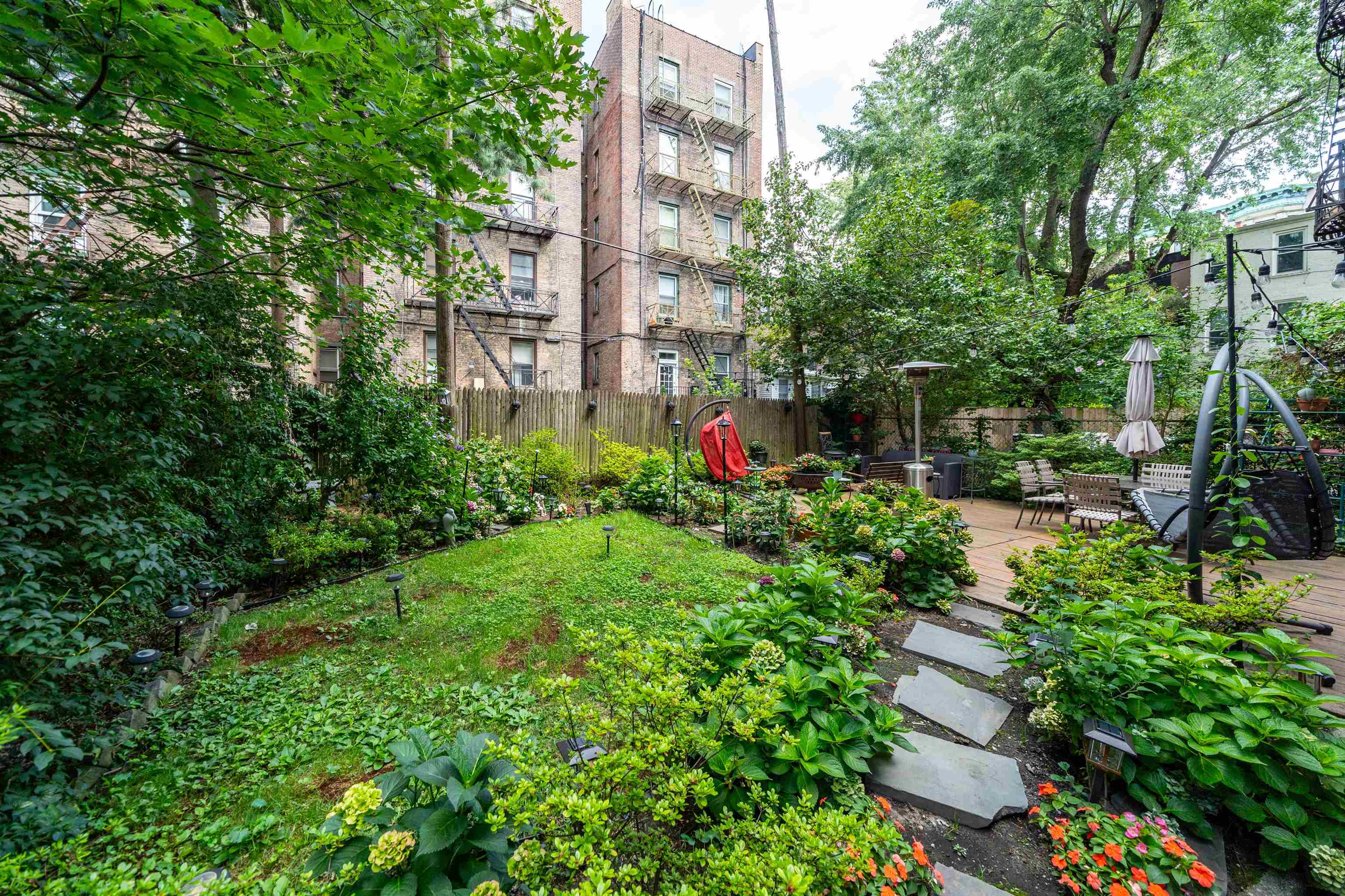 1011 WILLOW AVE Unit: 2B