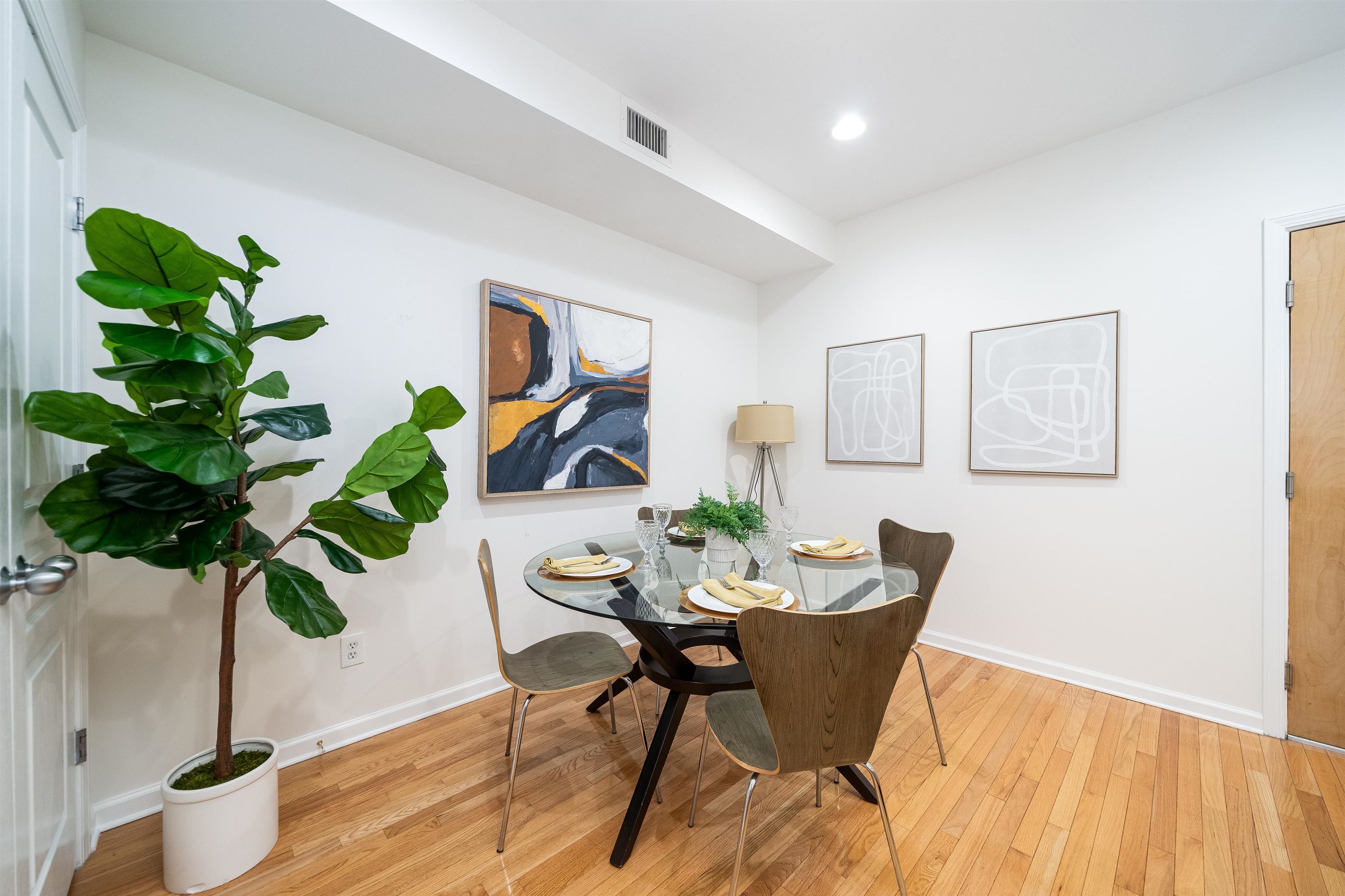 612 ADAMS ST Unit: 3