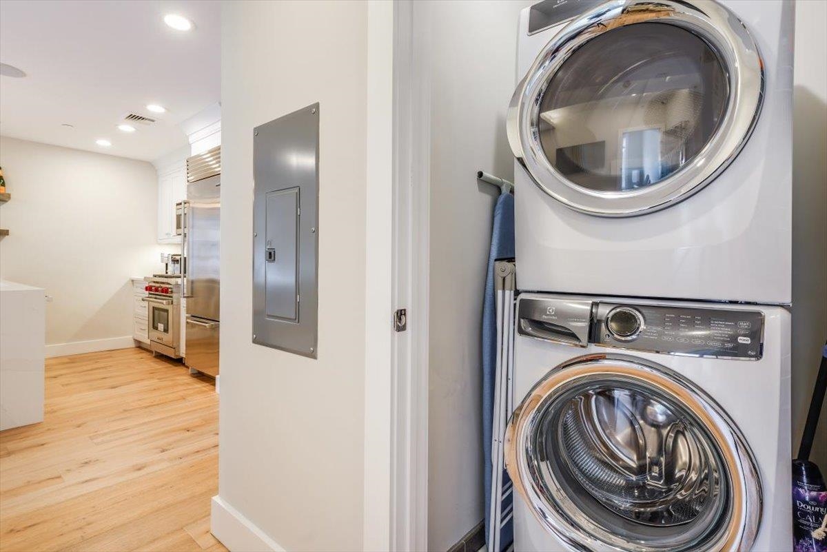 528 MONROE ST Unit: 403