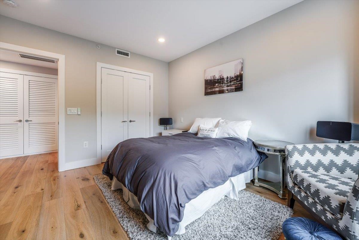 528 MONROE ST Unit: 403
