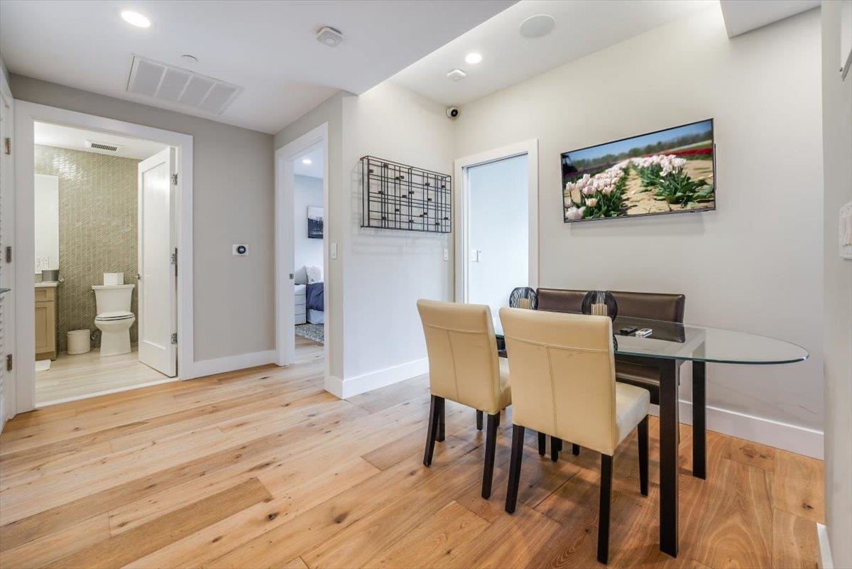 528 MONROE ST Unit: 403