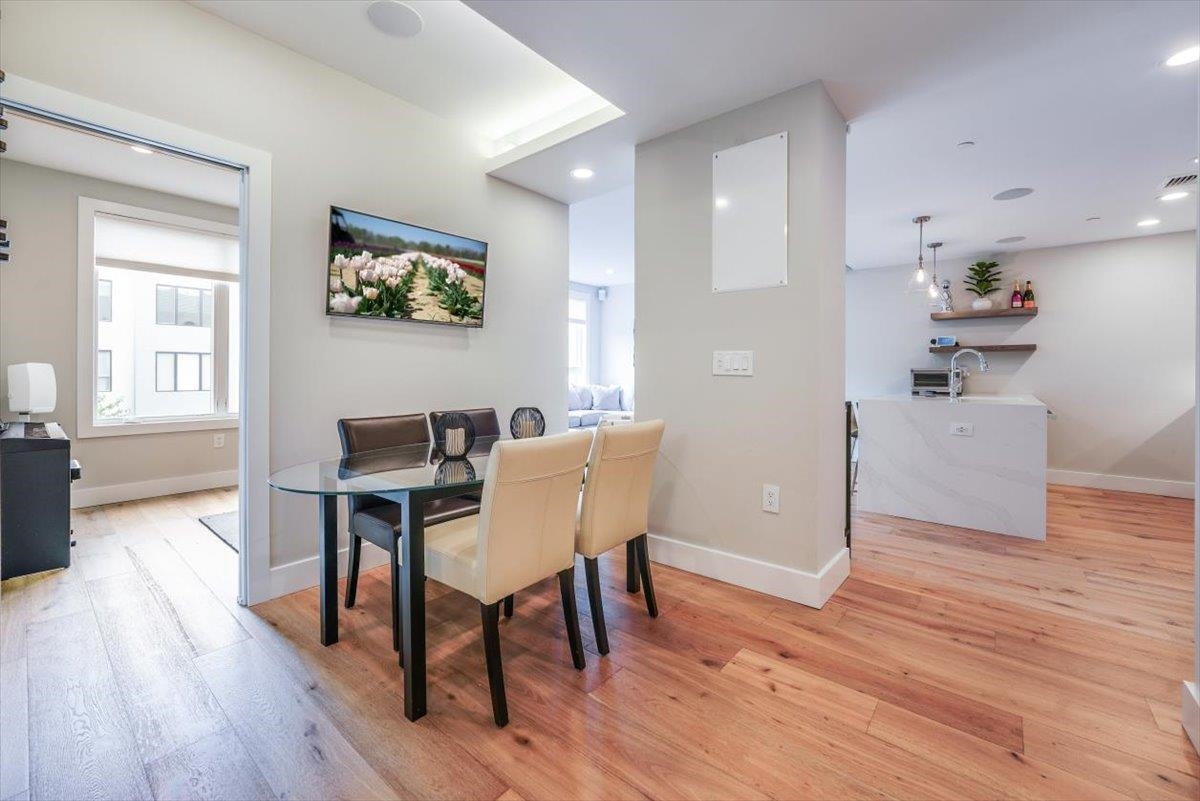 528 MONROE ST Unit: 403