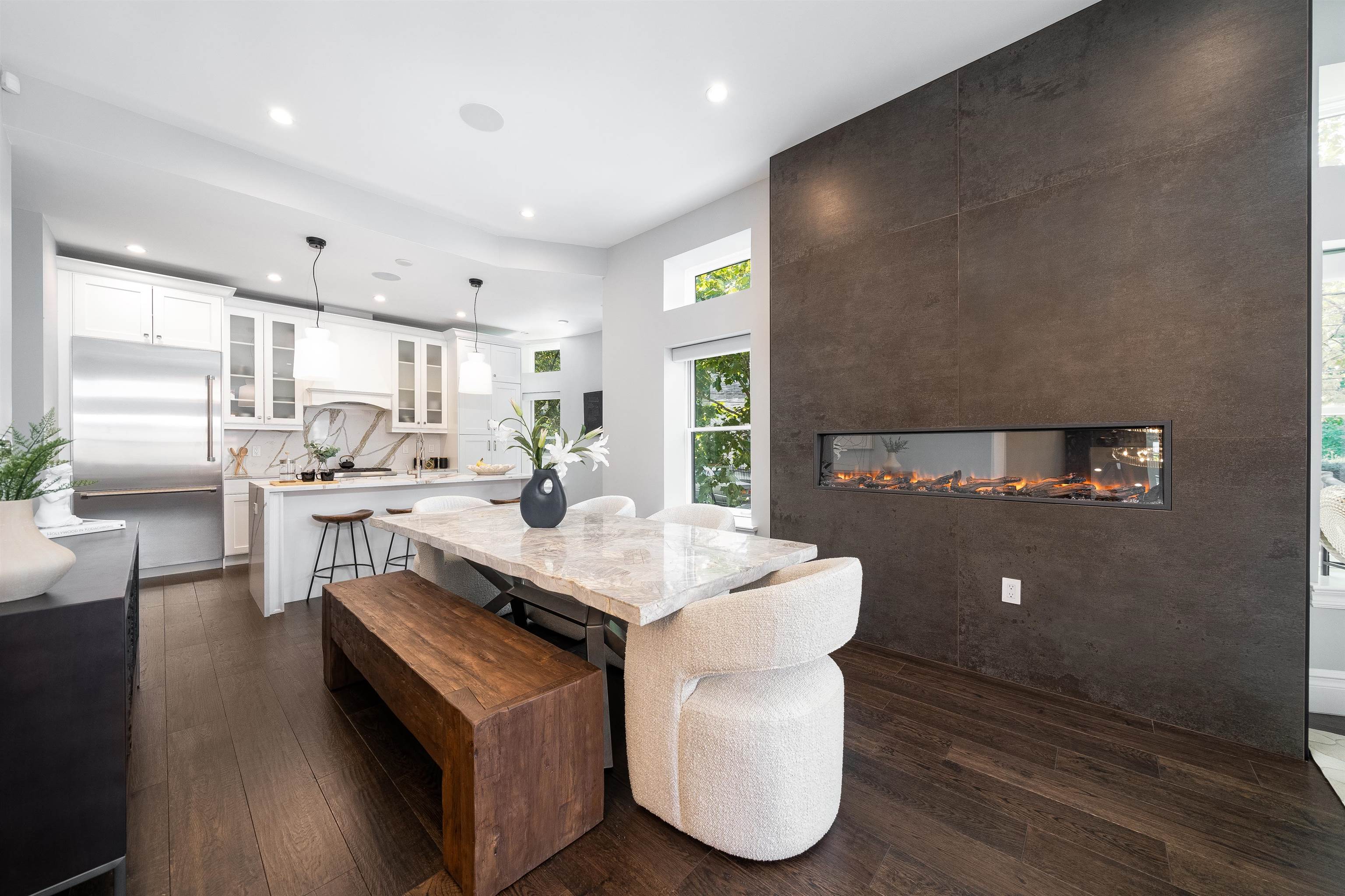 901 HUDSON ST Unit: W