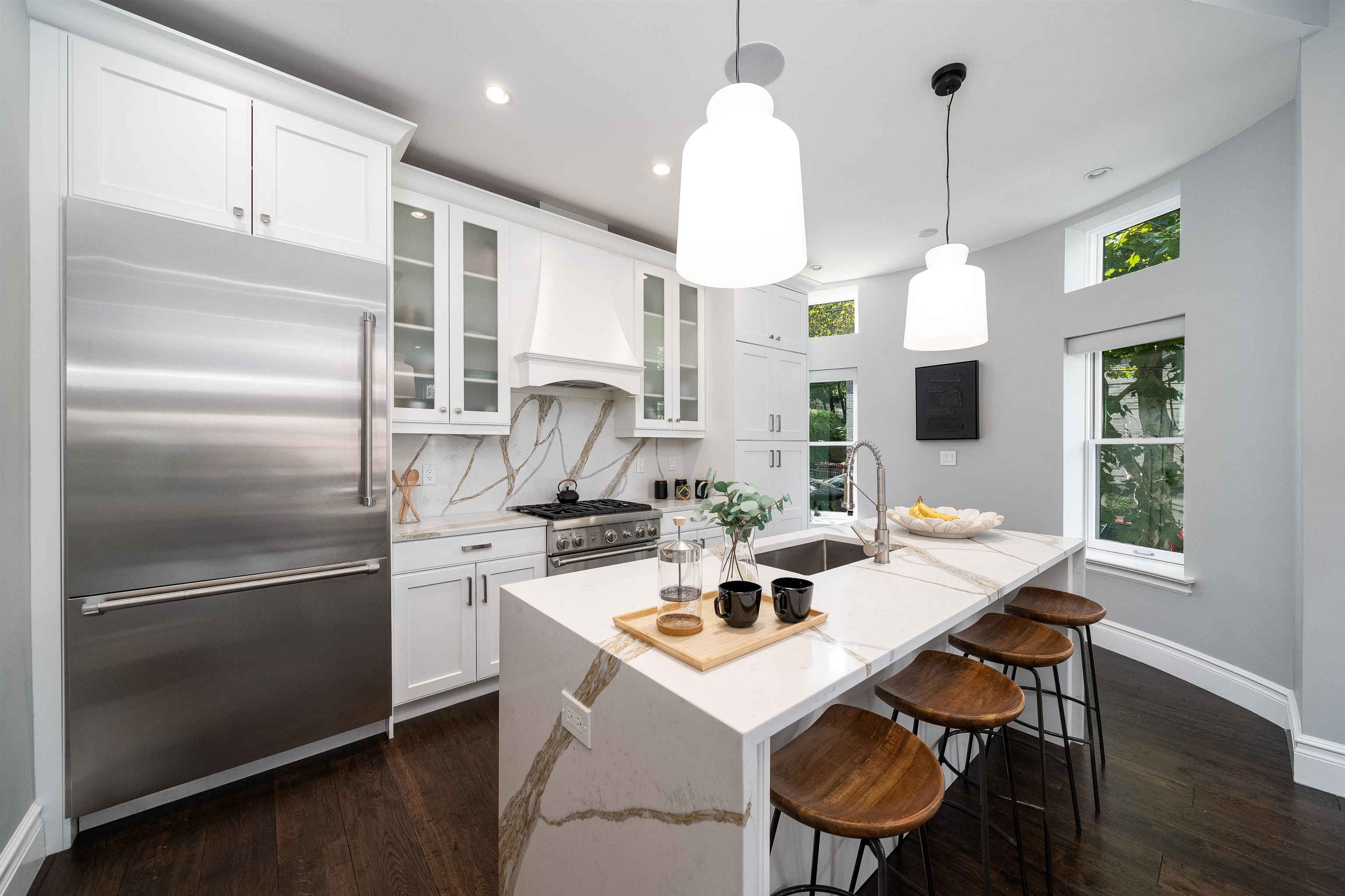 901 HUDSON ST Unit: W