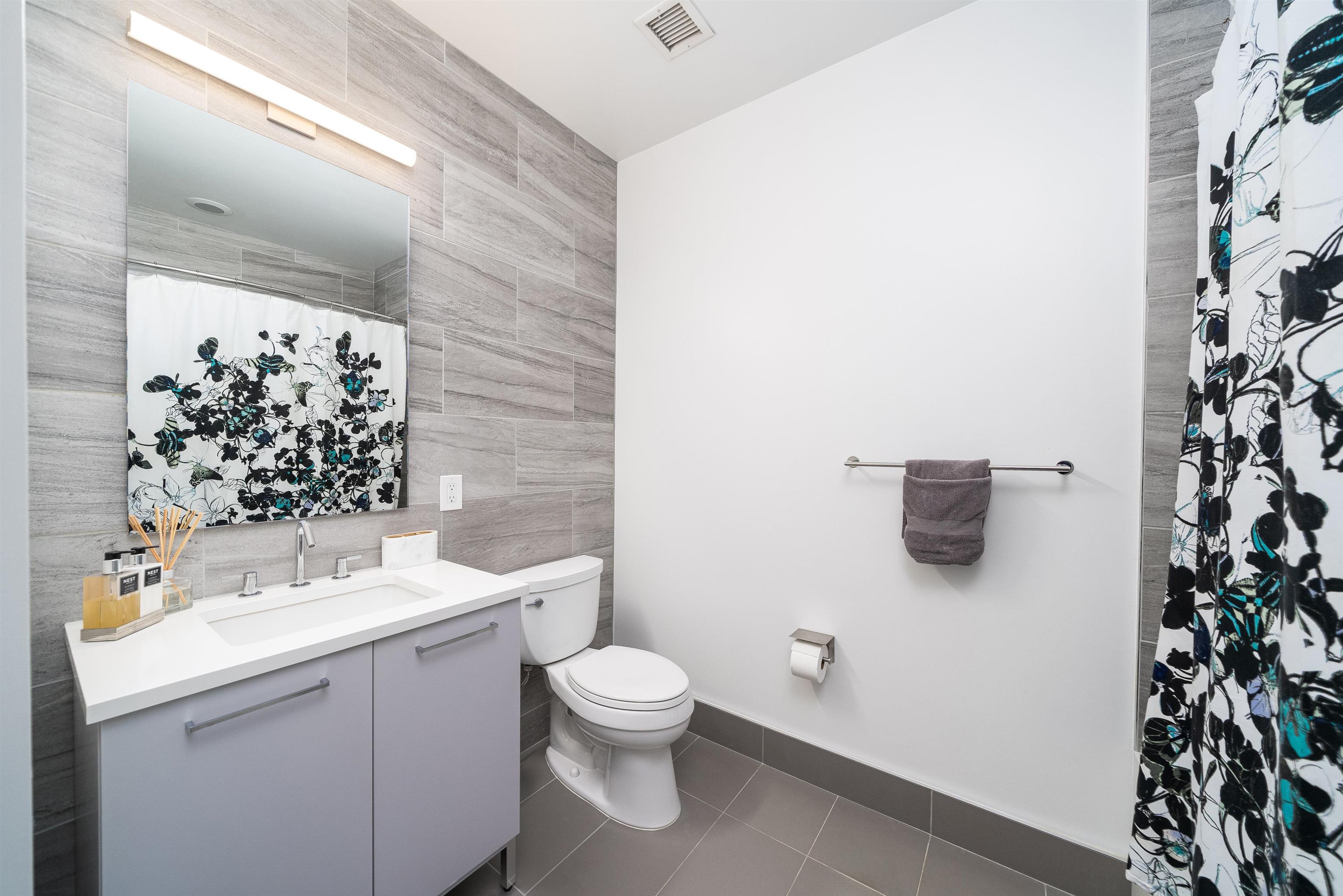1400 HUDSON ST Unit: 309
