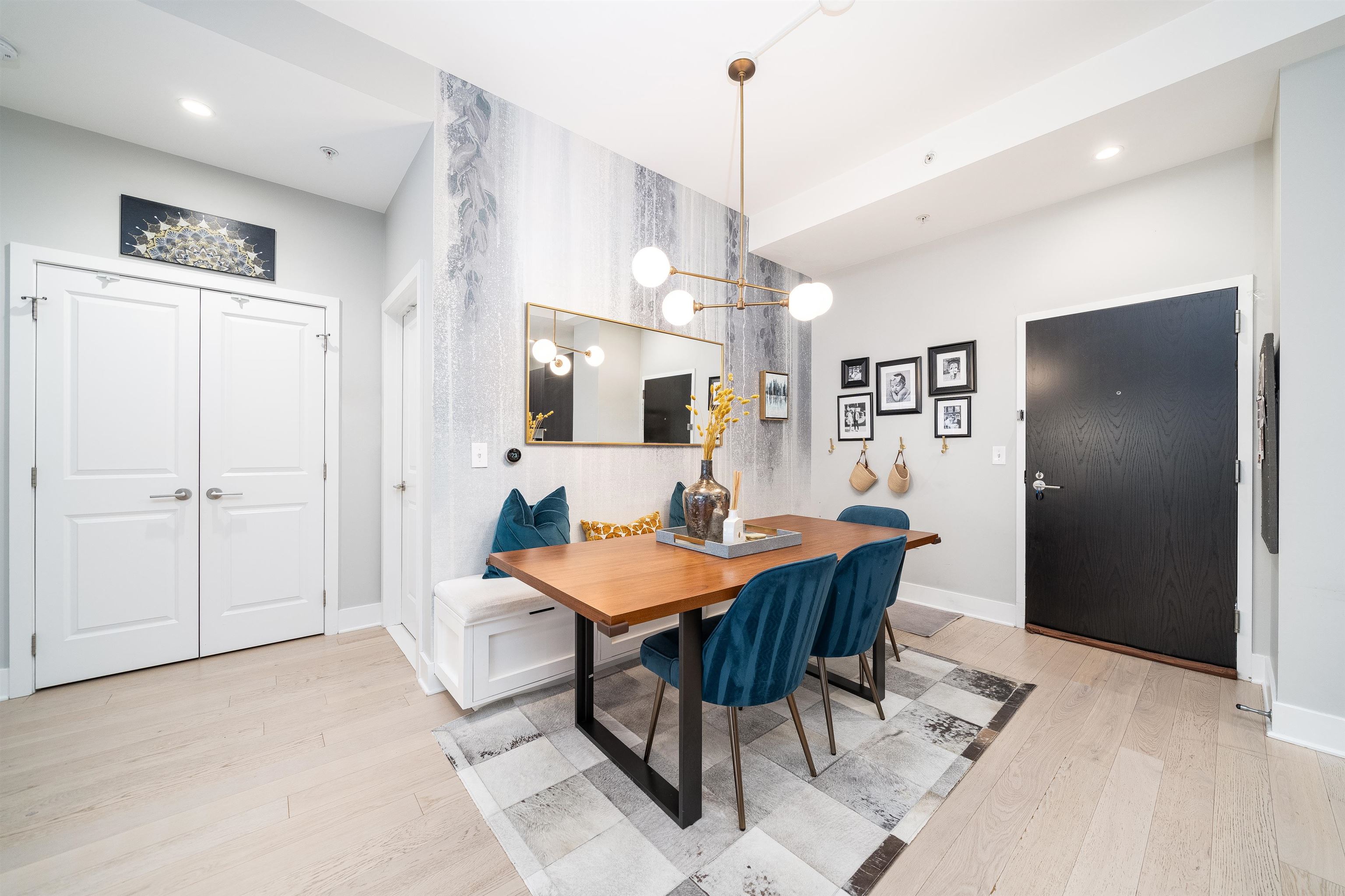 1400 HUDSON ST Unit: 309