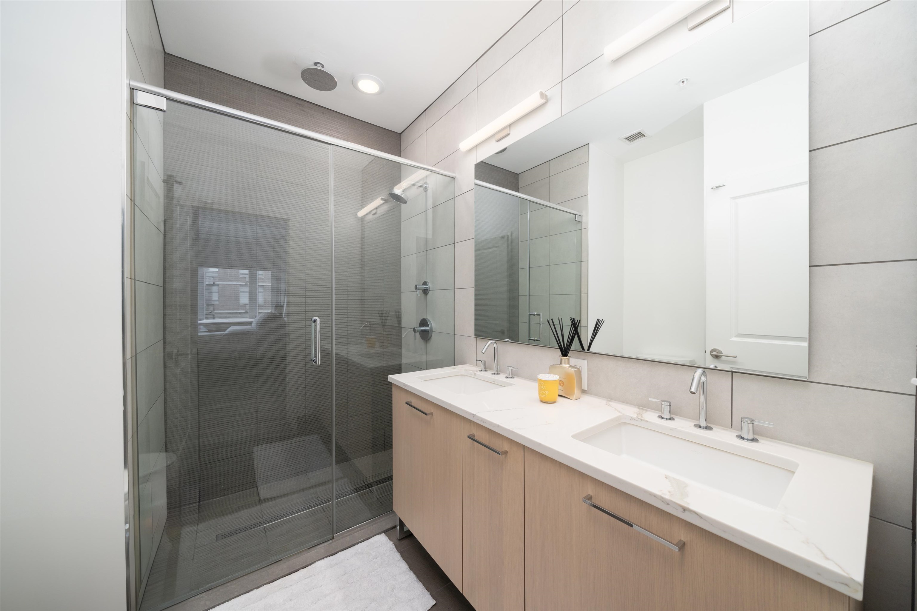 1400 HUDSON ST Unit: 309