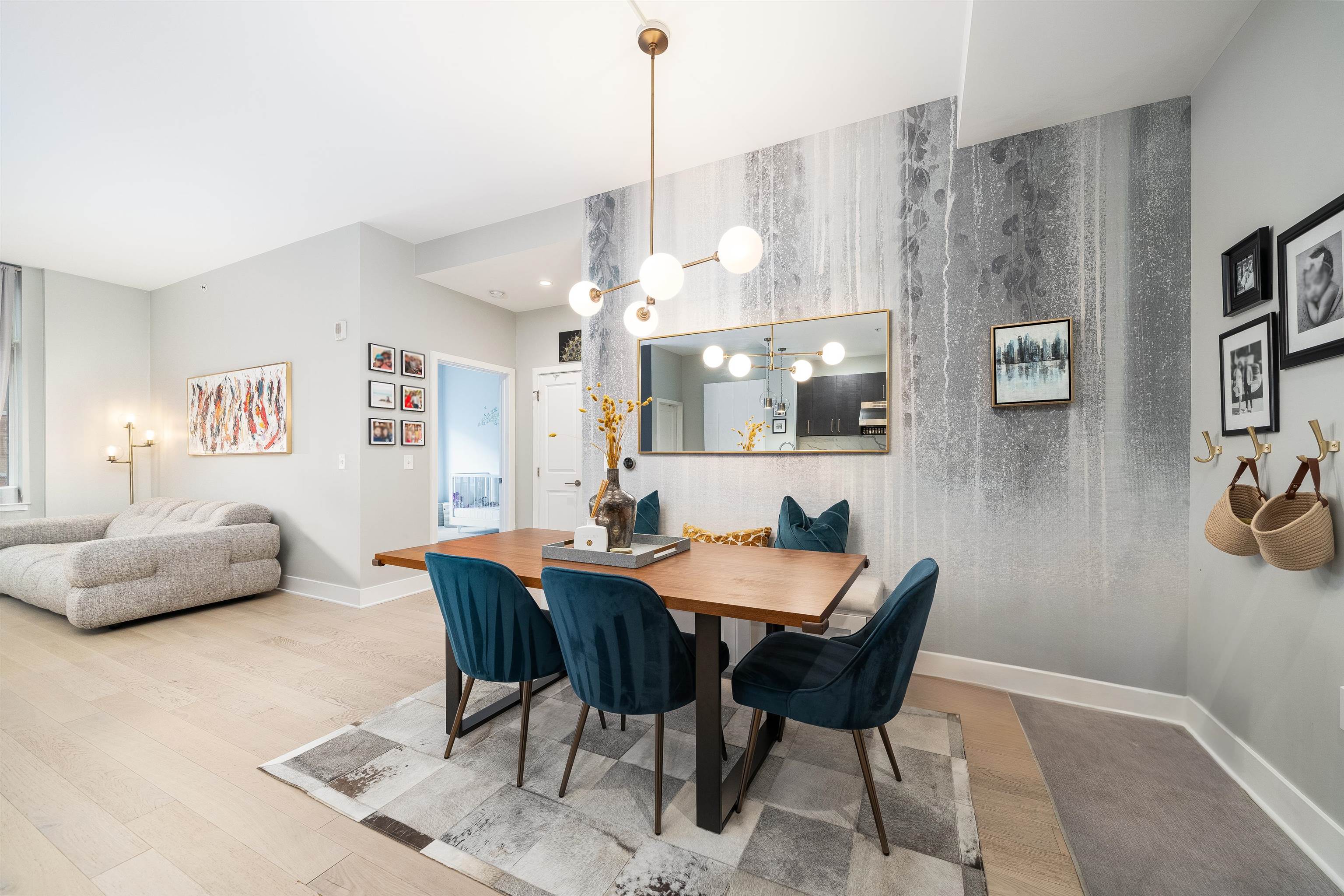 1400 HUDSON ST Unit: 309