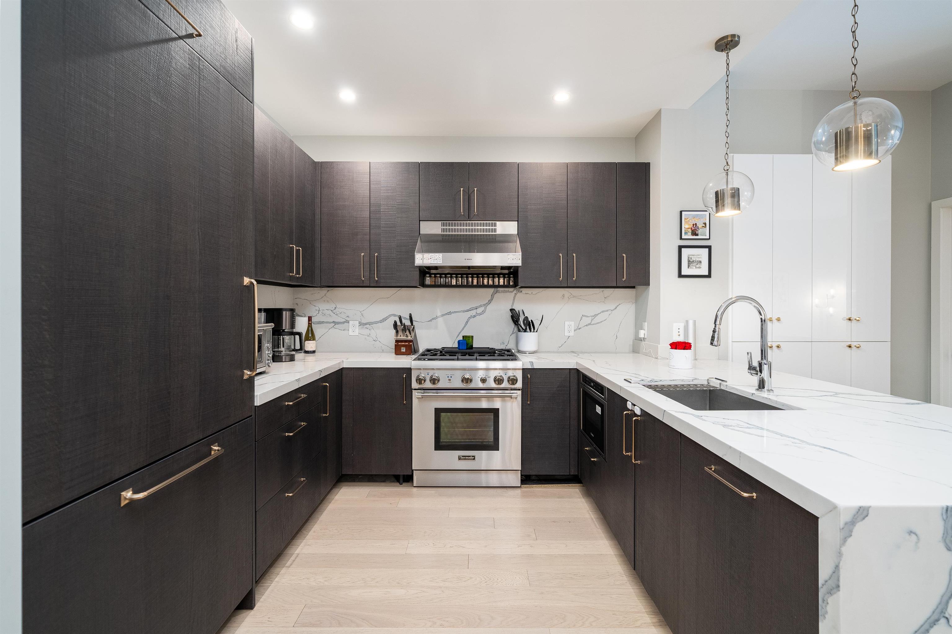 1400 HUDSON ST Unit: 309