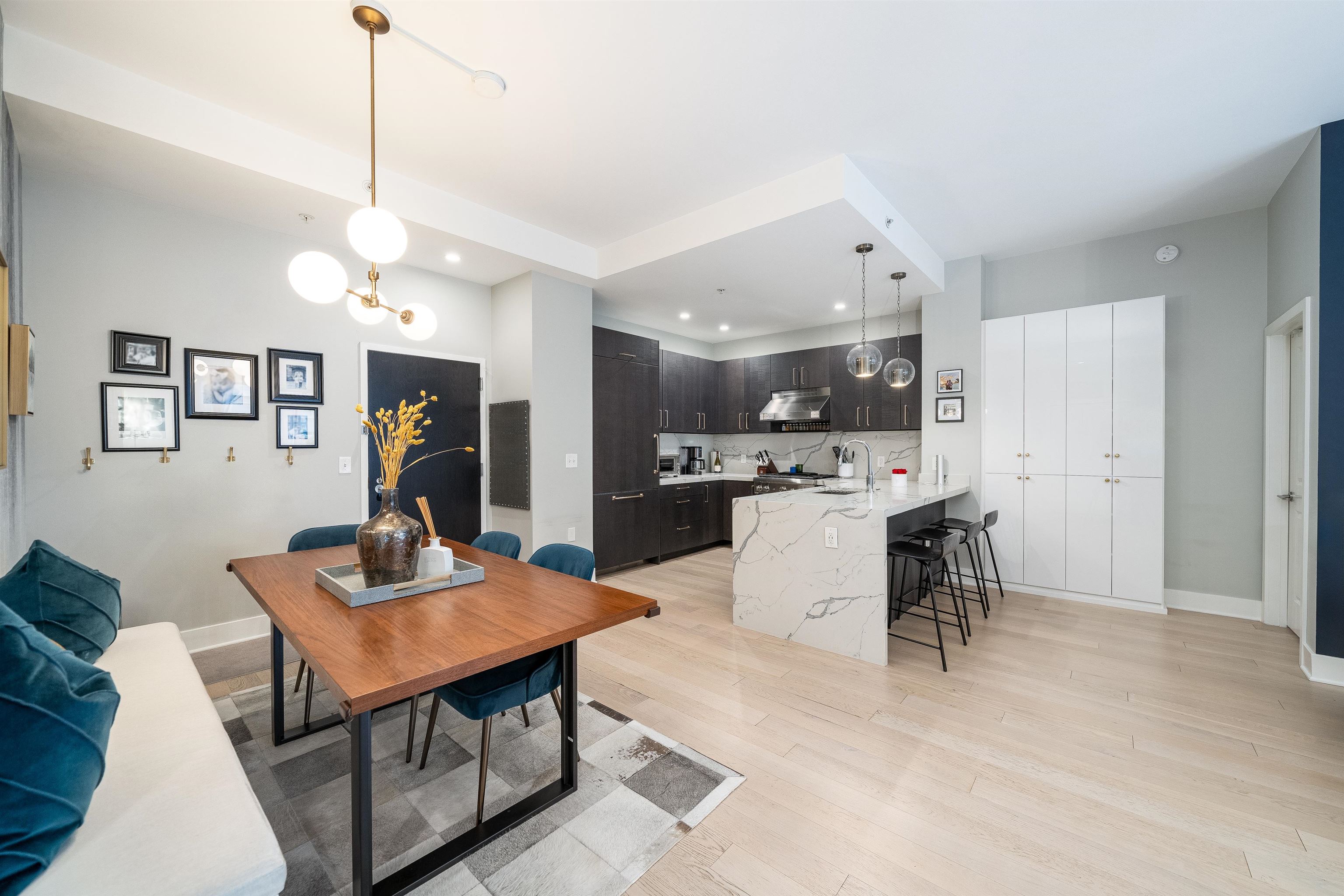 1400 HUDSON ST Unit: 309